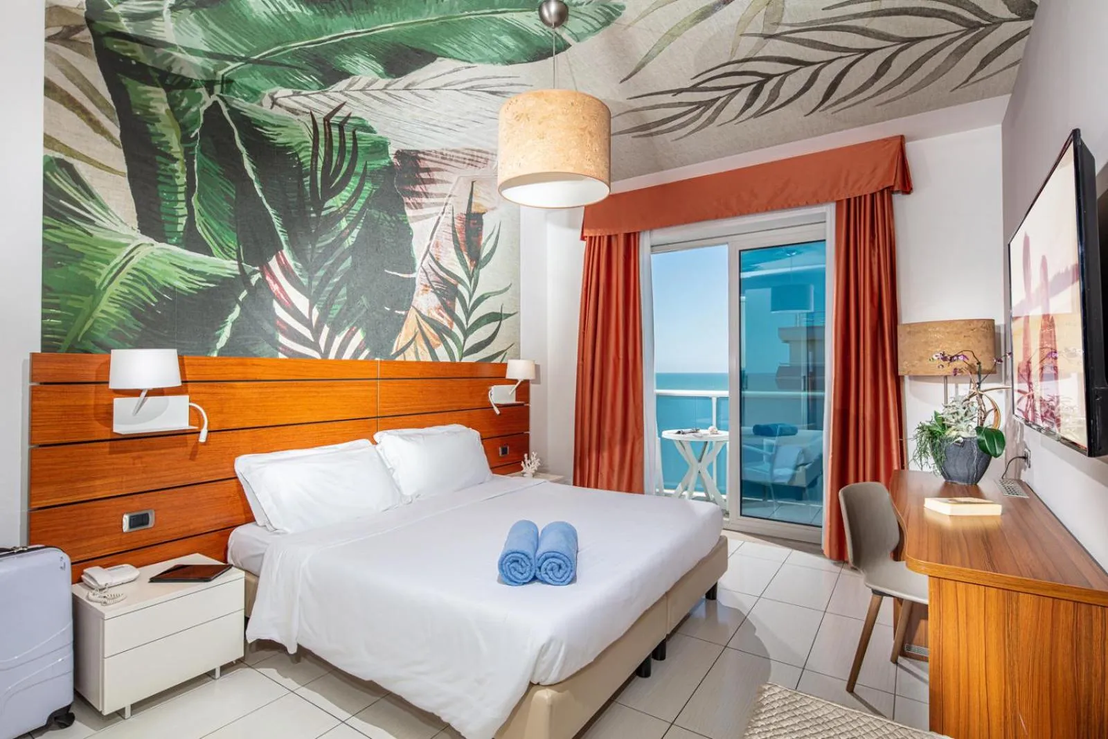 Bedroom, Bed in Hotel Parigi