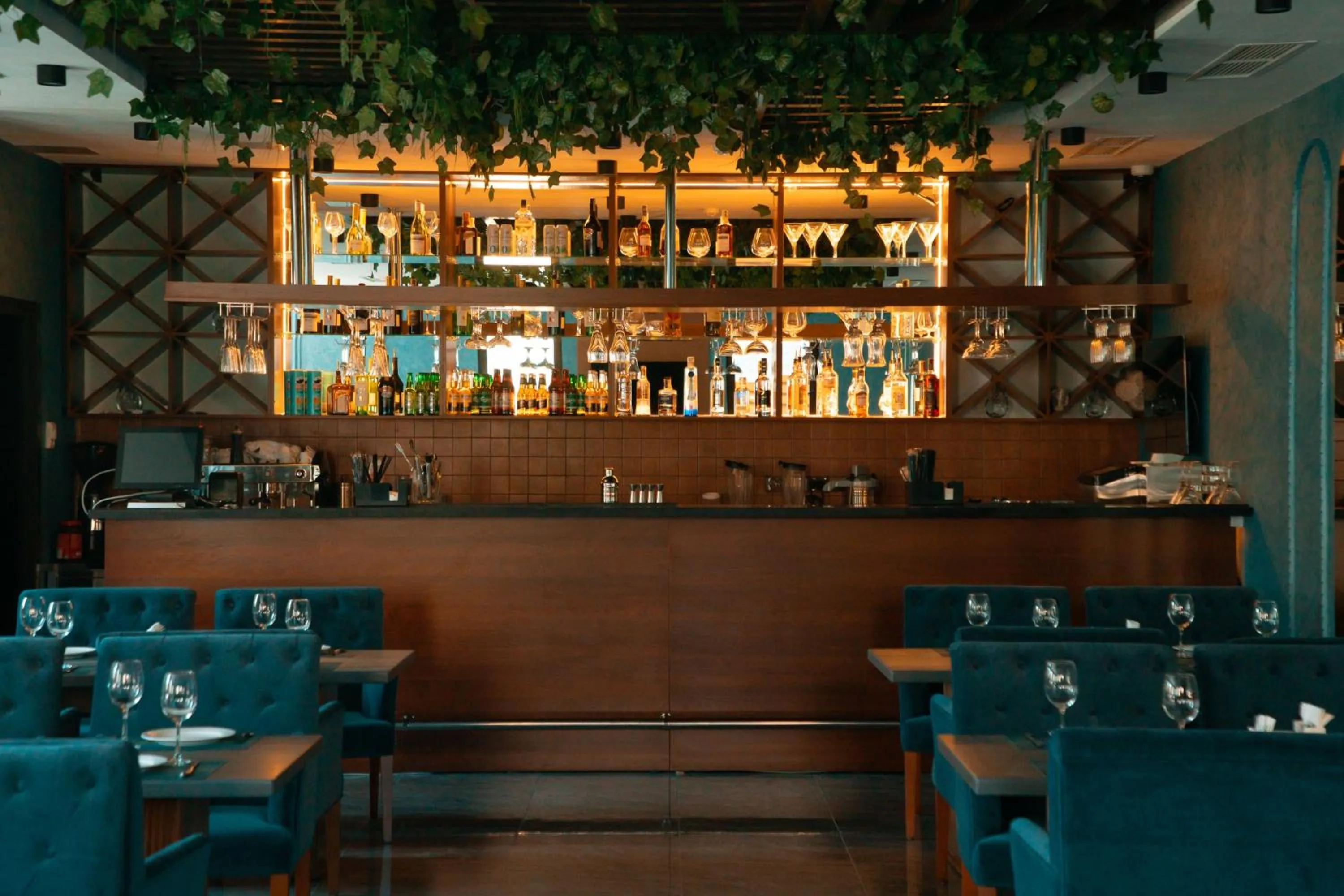 Restaurant/places to eat in ARCHAZOR Mountain Resort