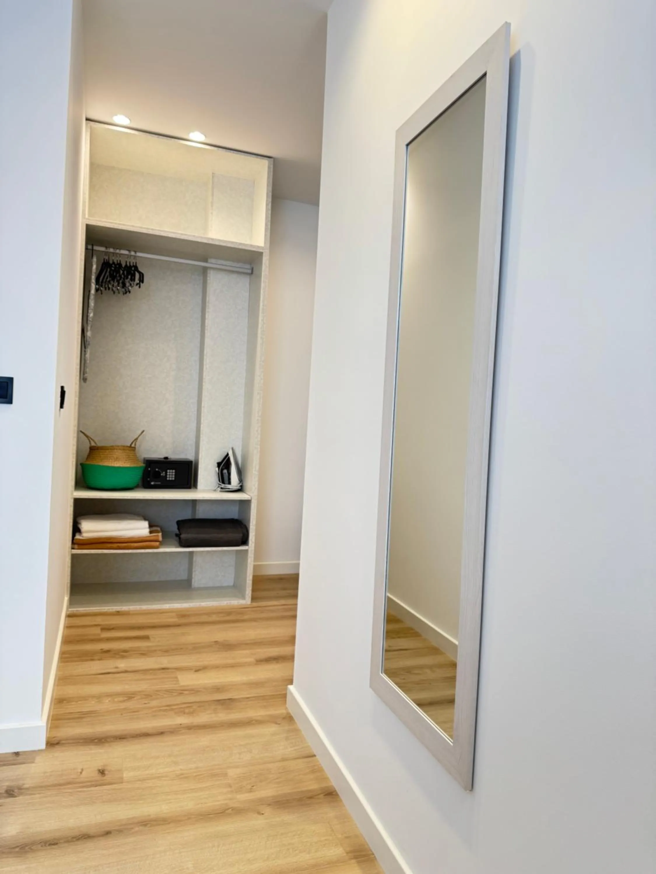 flat iron in Apart-hotel Happy Life