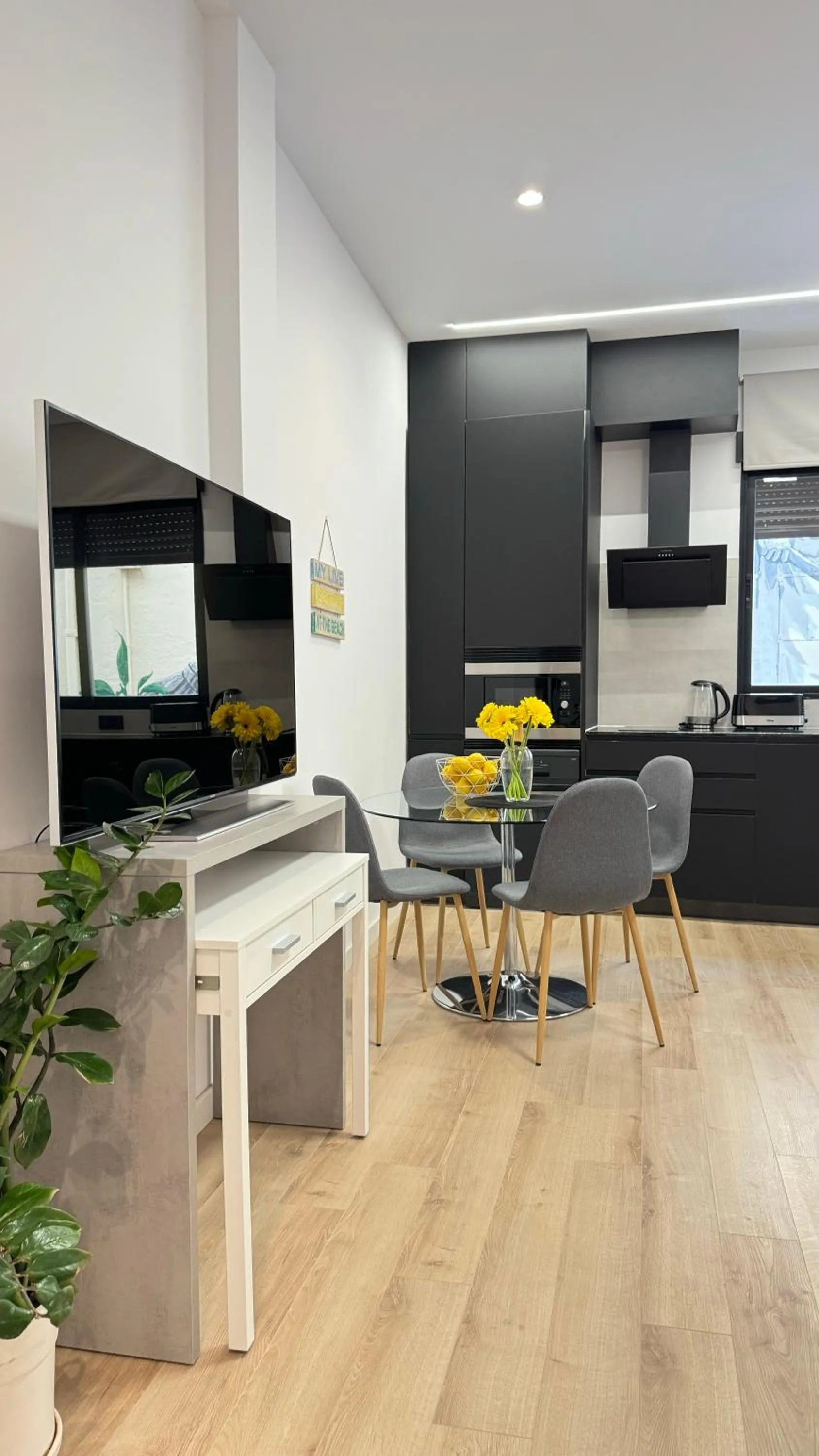 TV and multimedia in Apart-hotel Happy Life