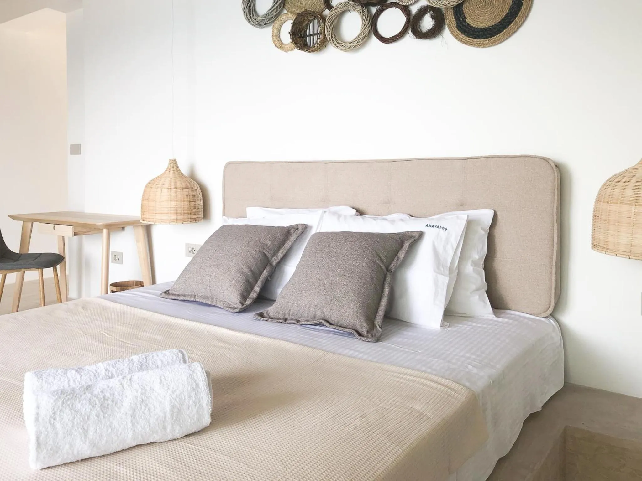 Bedroom, Bed in Anavalos