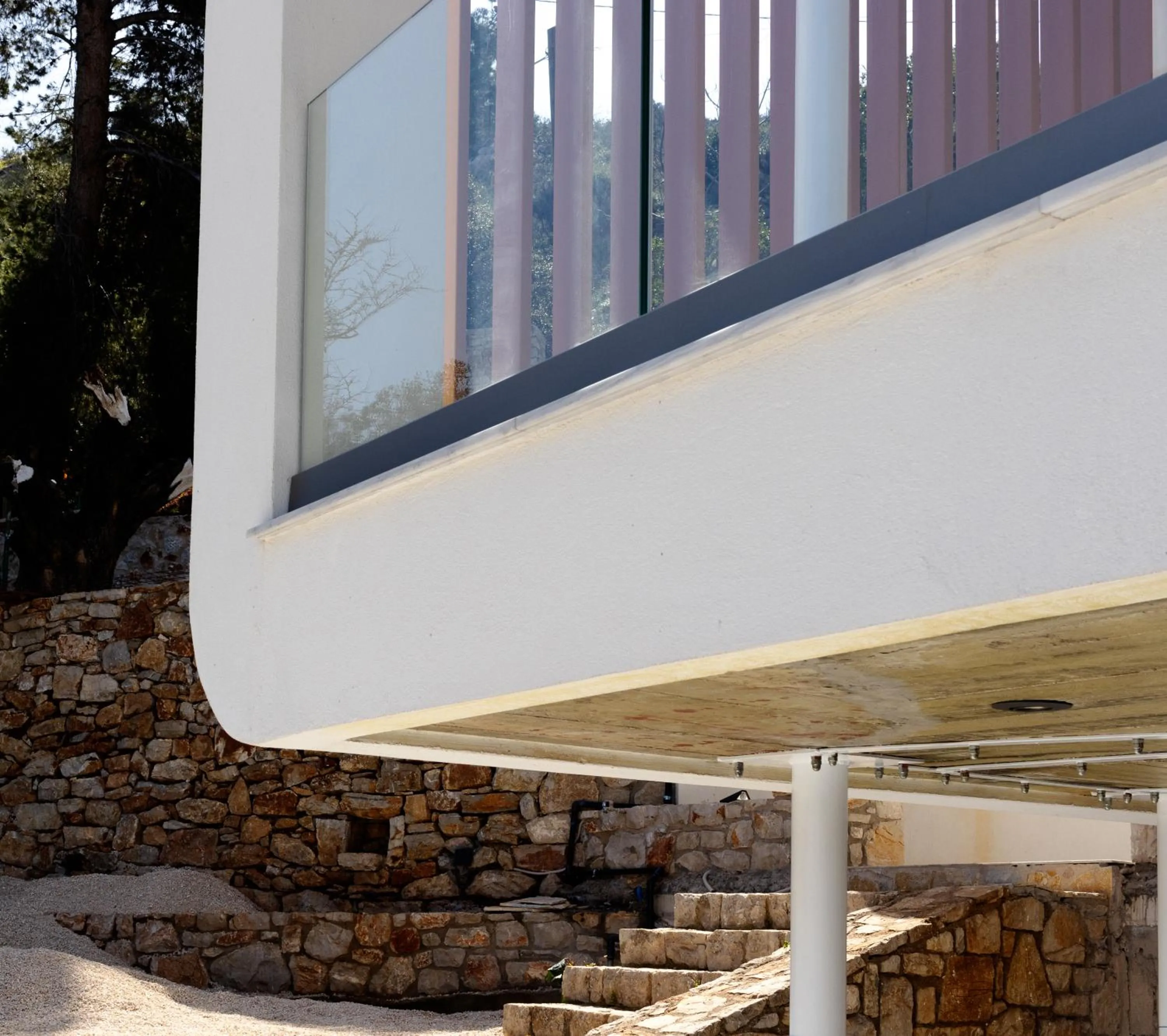 Property building in Anavalos