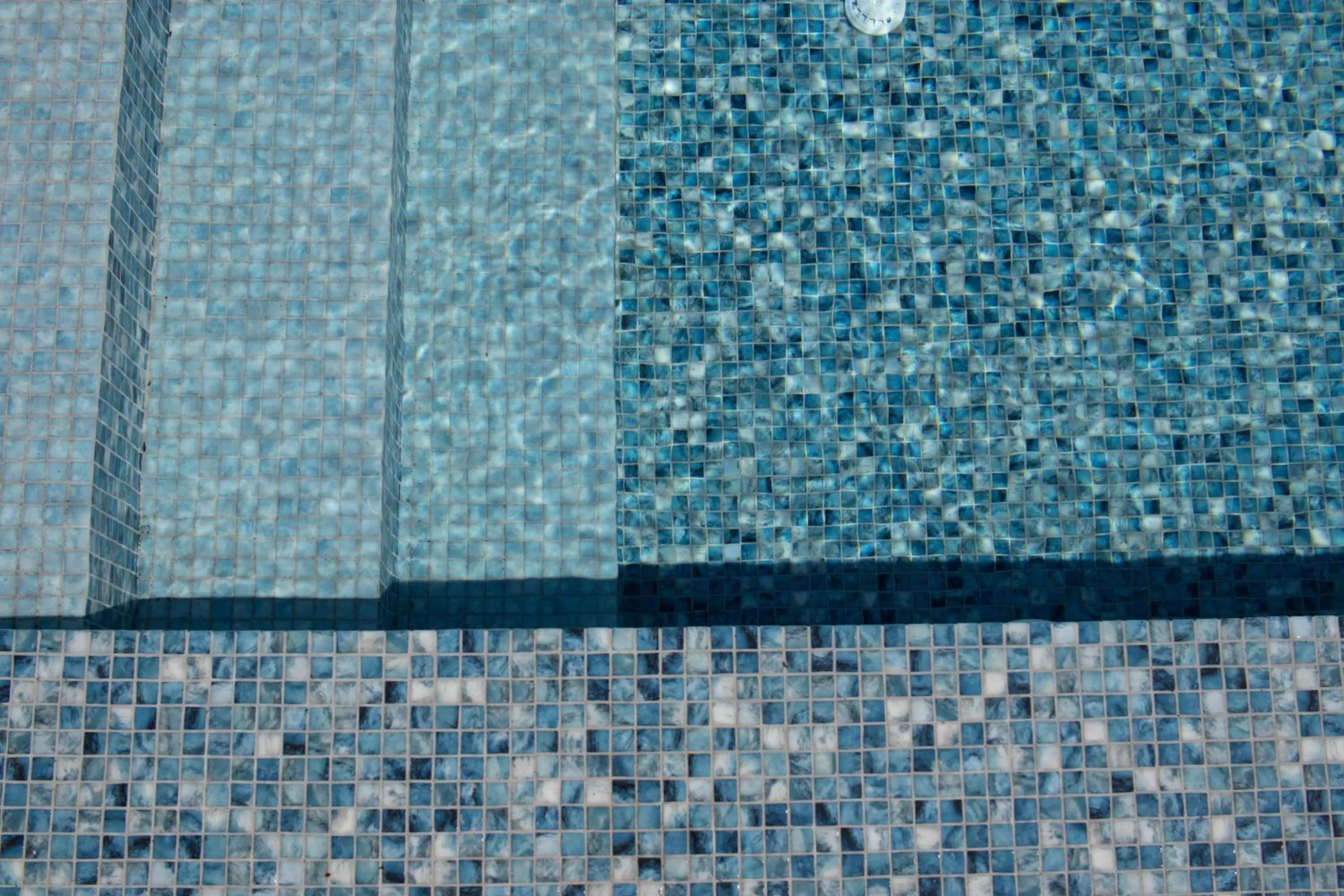 Swimming pool in Anavalos