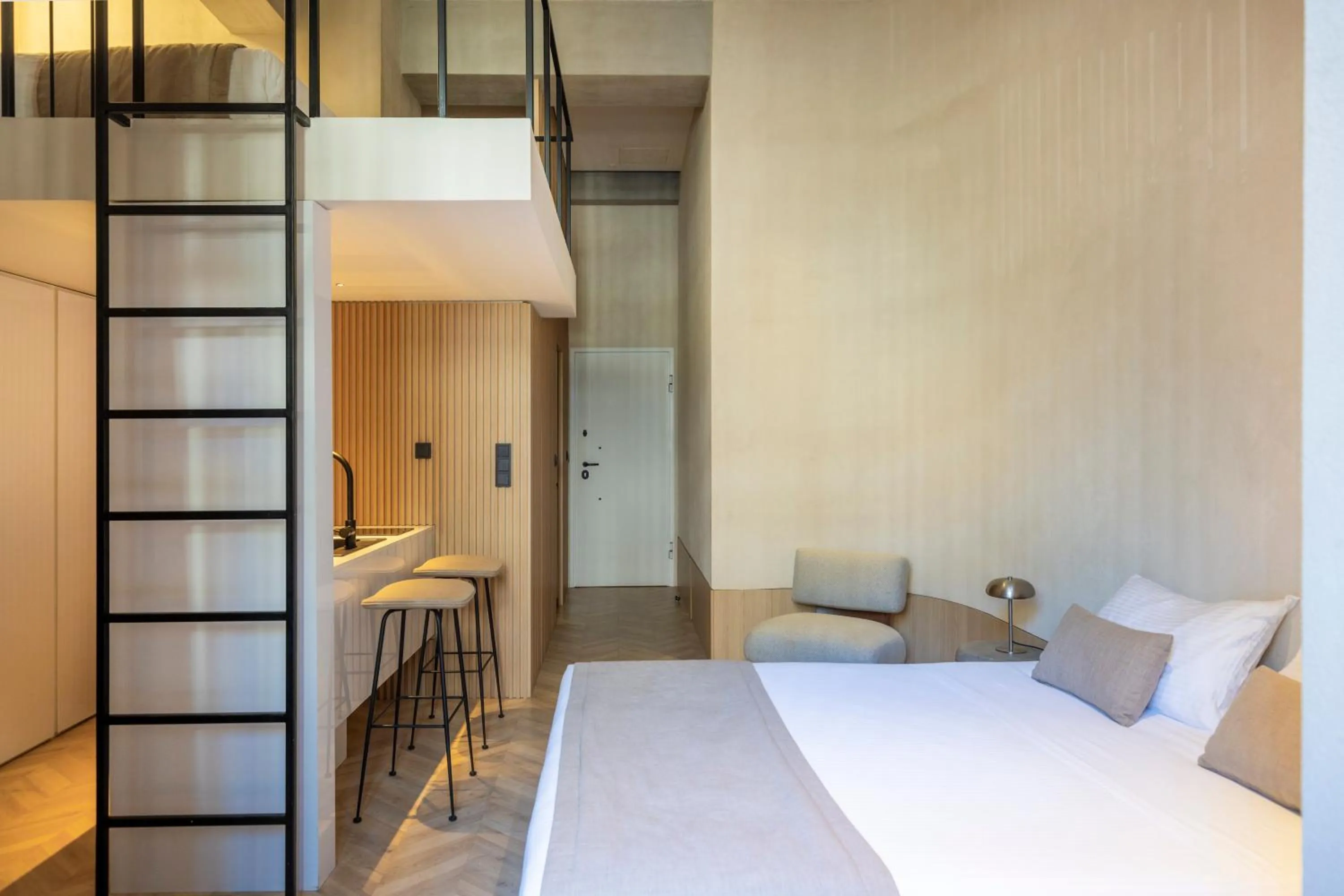 Bed in The Newel Psychiko