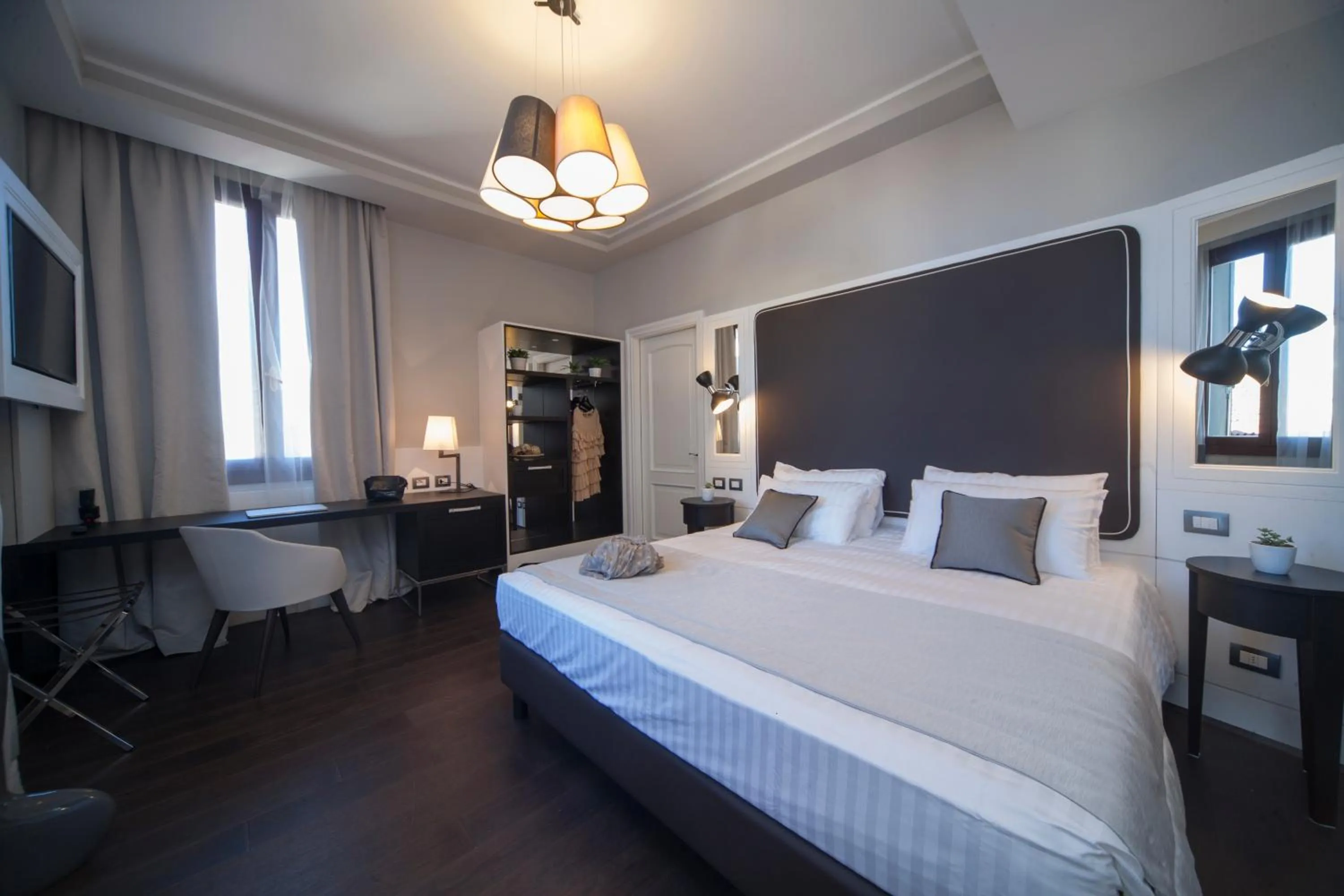 Bed in Hotel Grande Italia