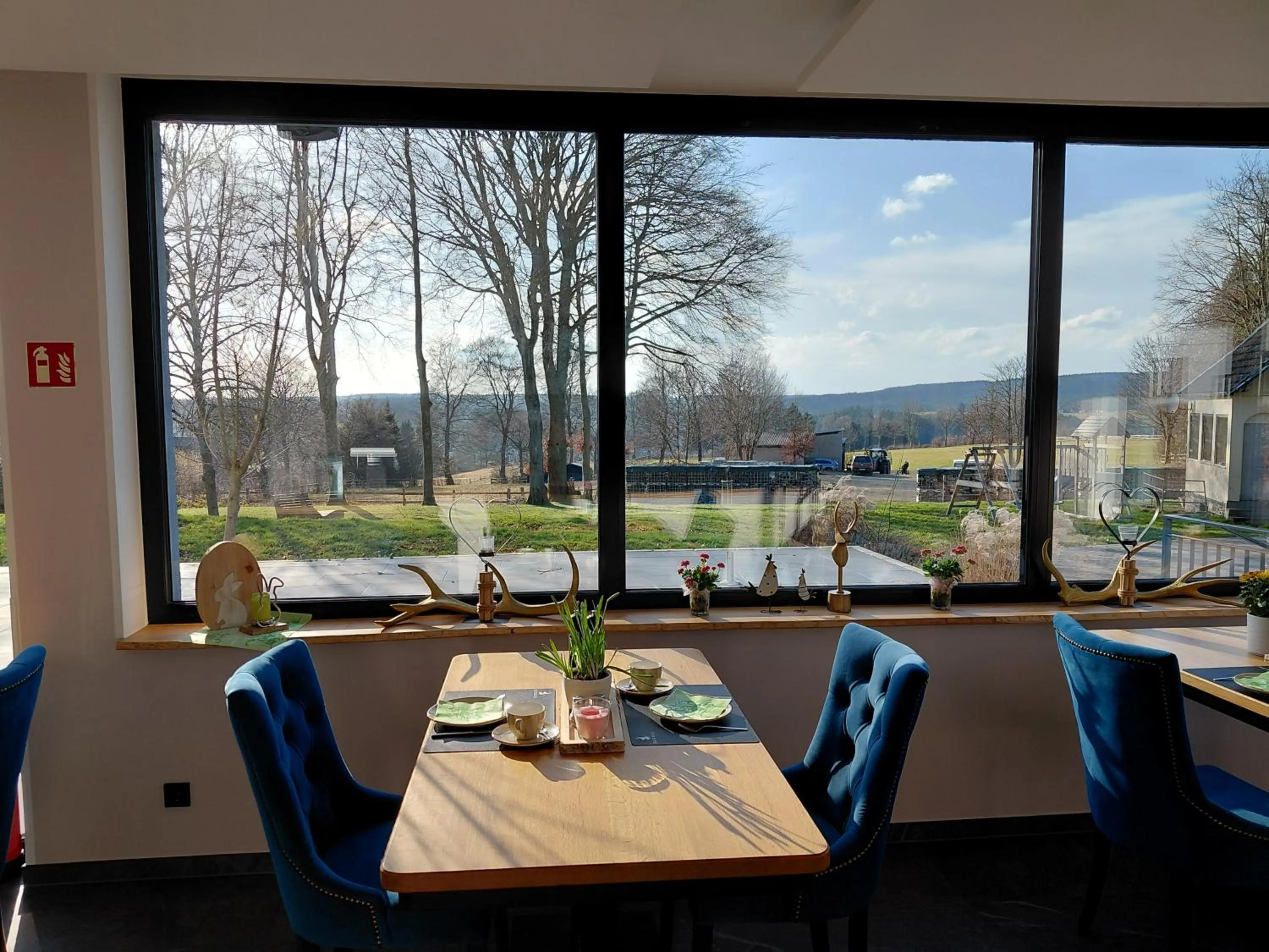 Restaurant/places to eat in DER Hirsch Hotel