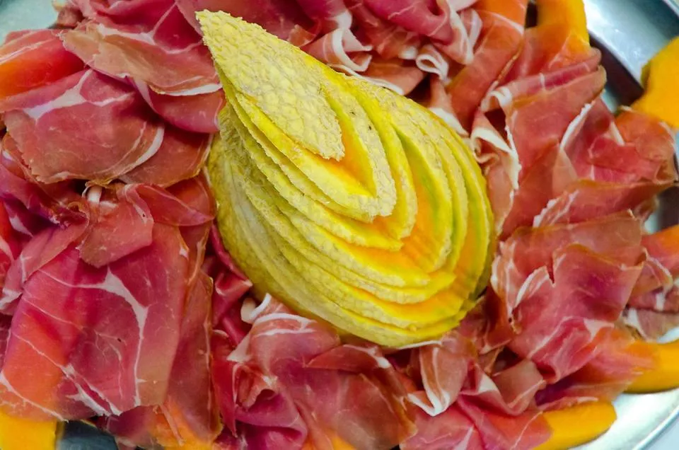 Food in Hotel Carlton