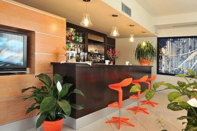 Lounge or bar in Inn Hotel