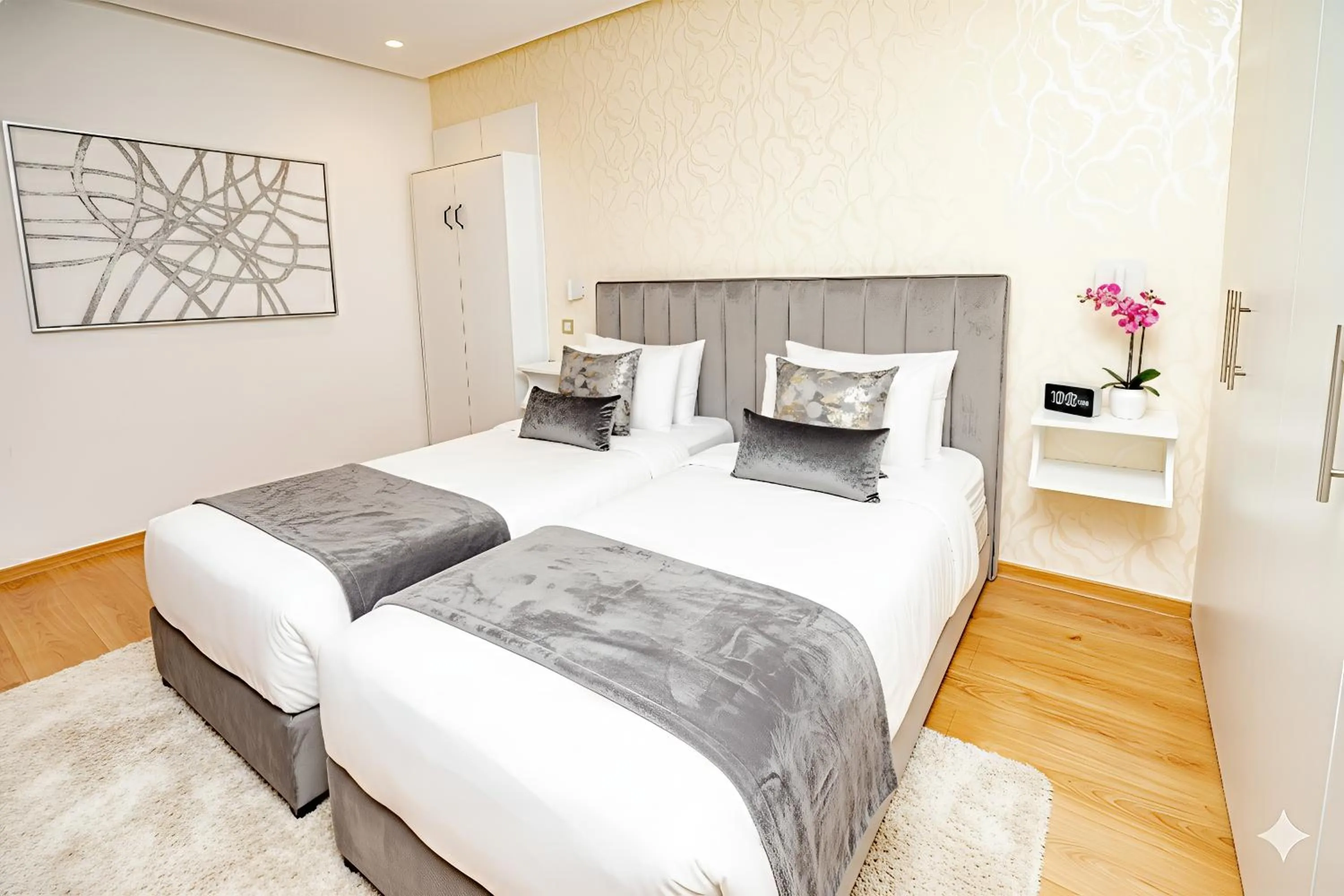 Bedroom, Bed in Family Aparthotel