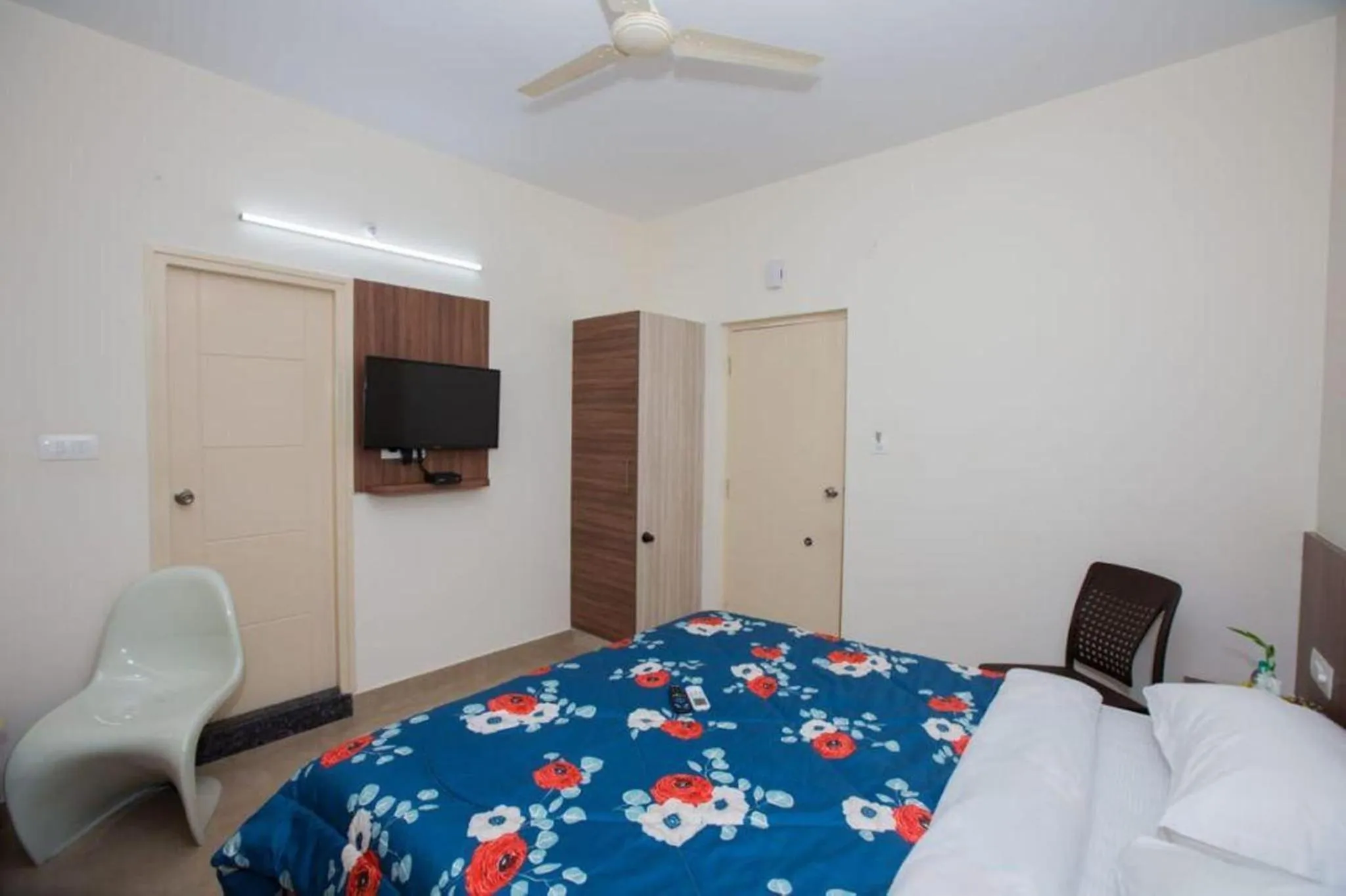 Bed in HOTEL VIJAYA LAKSHMI RESIDENCY - YESHWANTHPUR