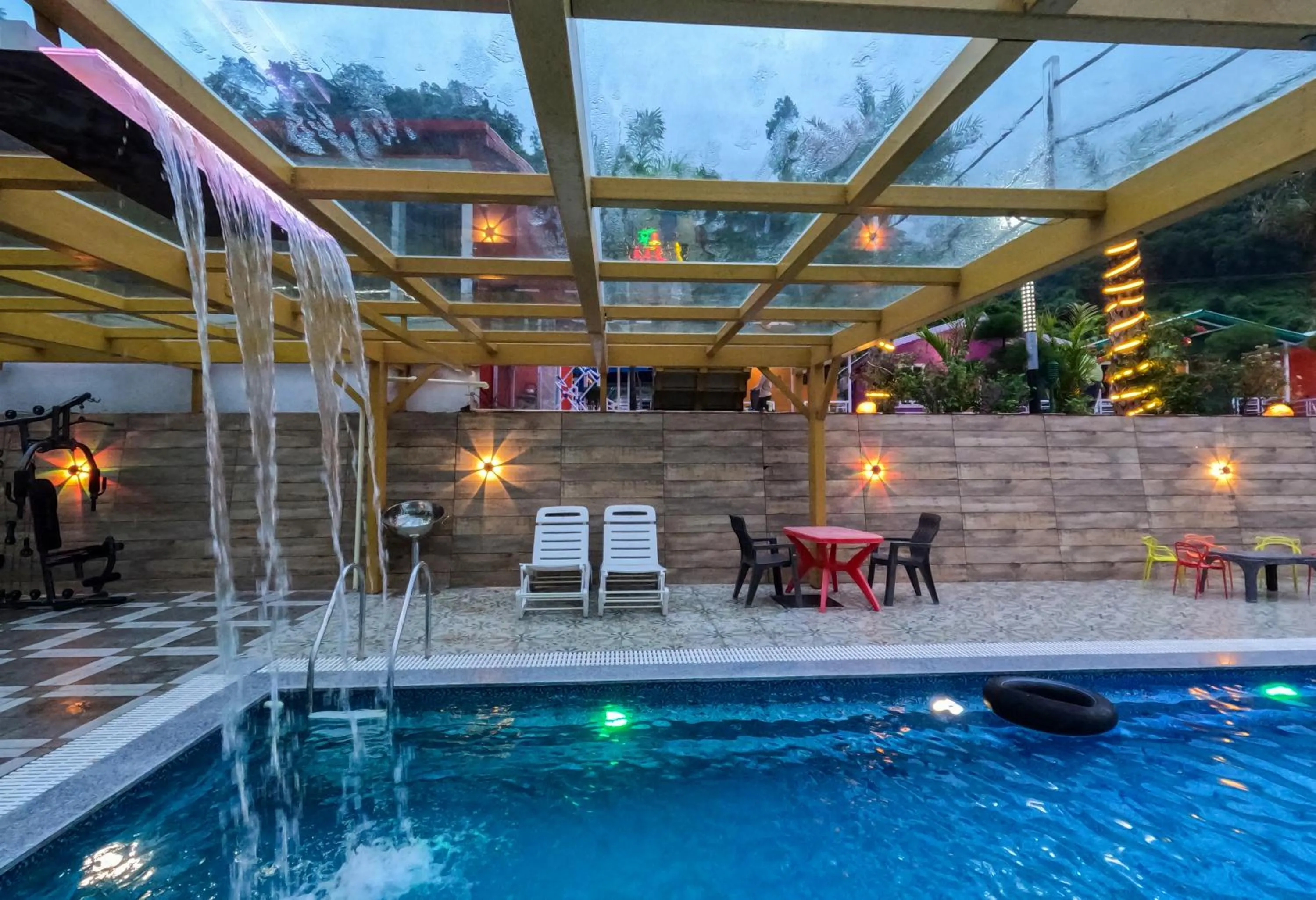 Swimming pool in MR River Resort - Mohanchatti Rishikesh