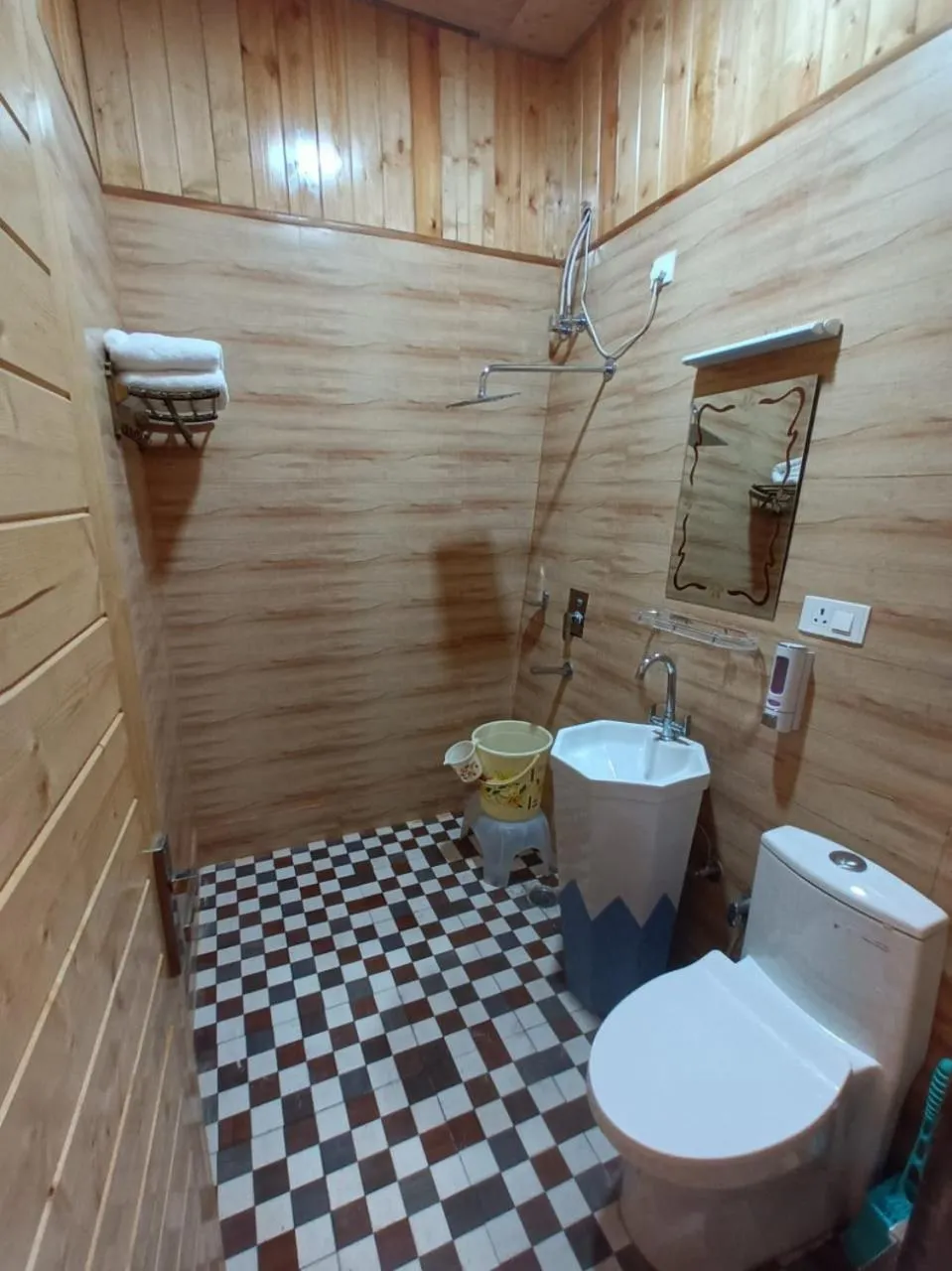 Bathroom in MR River Resort - Mohanchatti Rishikesh