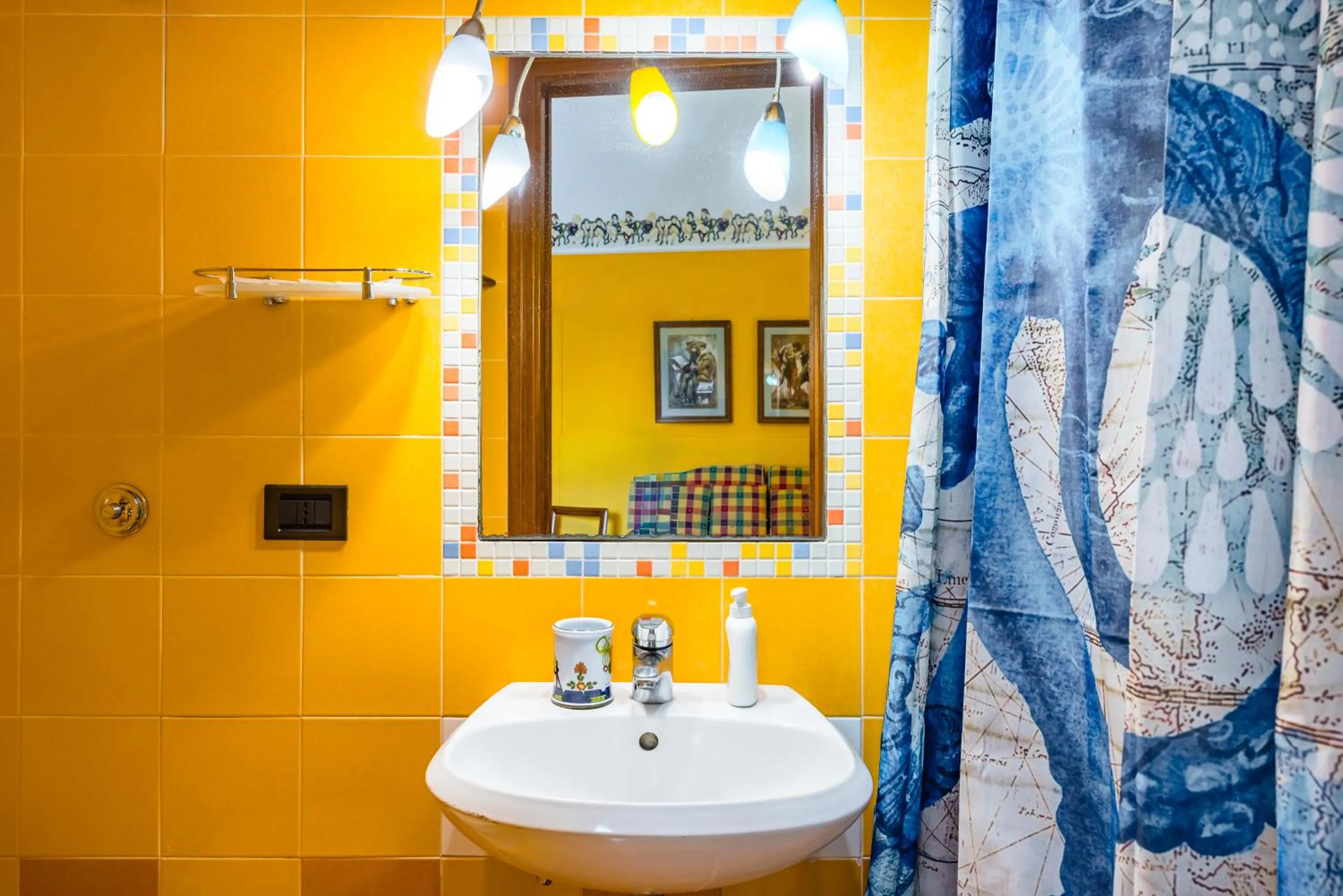 Bathroom in Orchid Corner Guesthouse