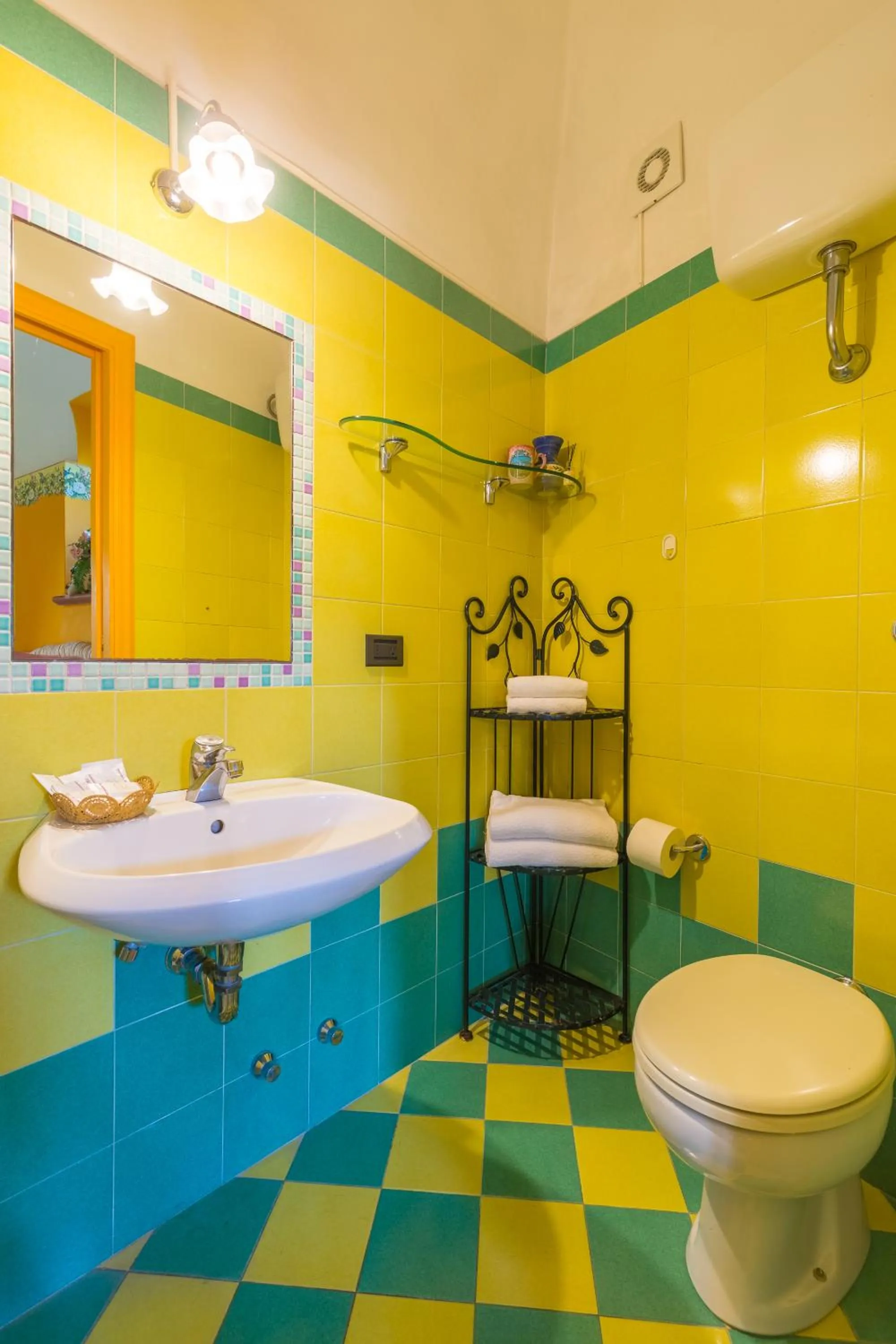 Bathroom in Orchid Corner Guesthouse