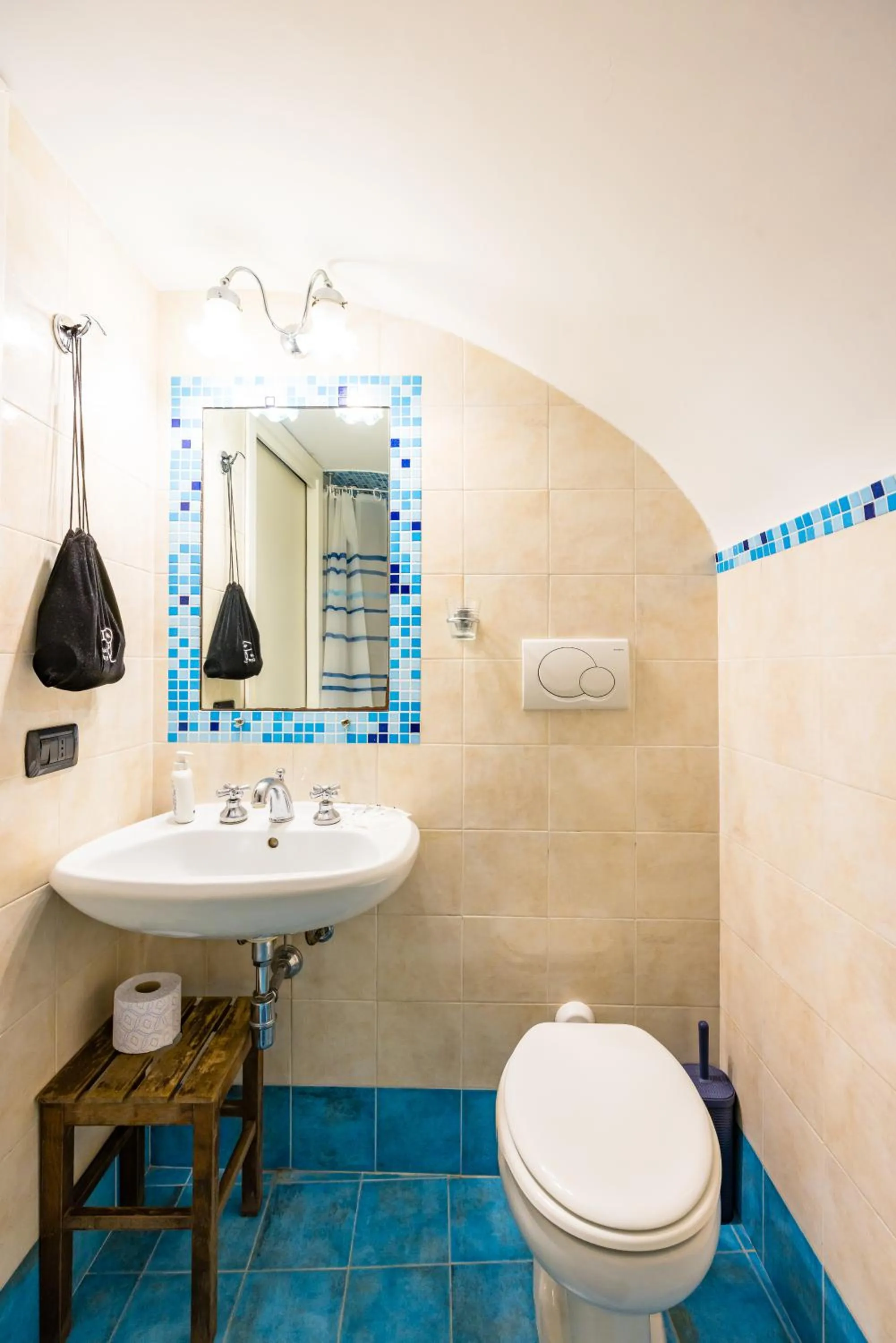 Toilet in Orchid Corner Guesthouse