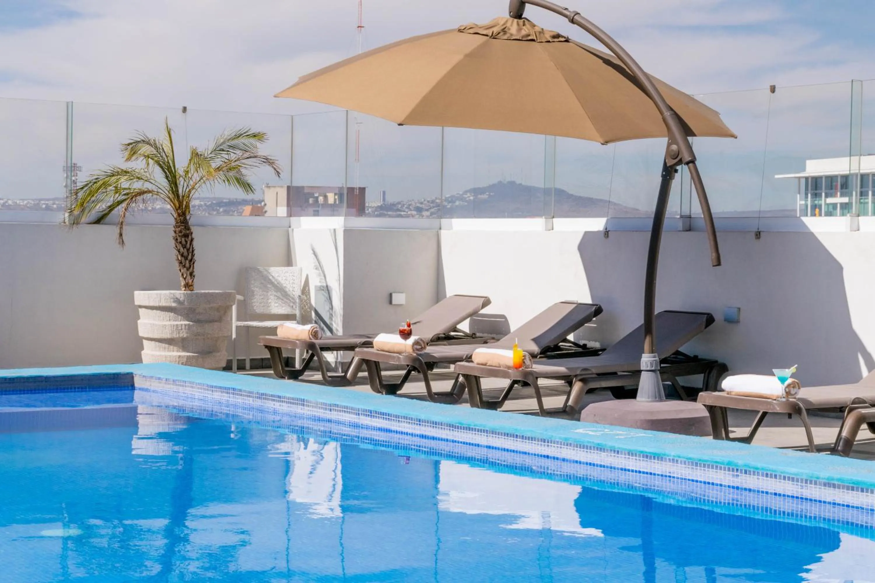 Swimming pool in Hotel Stadium Leon