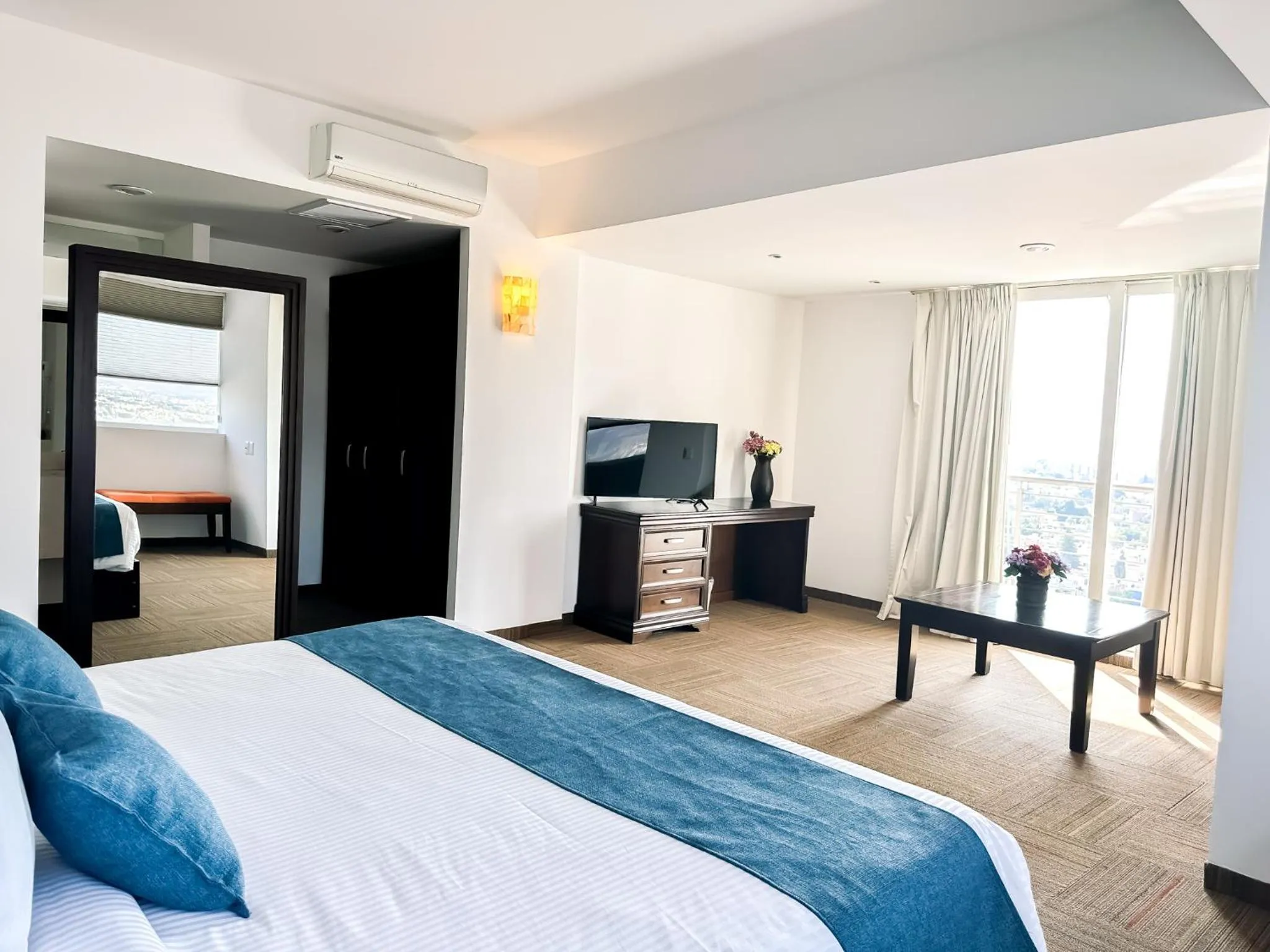 TV and multimedia, Bed in Hotel Stadium Leon