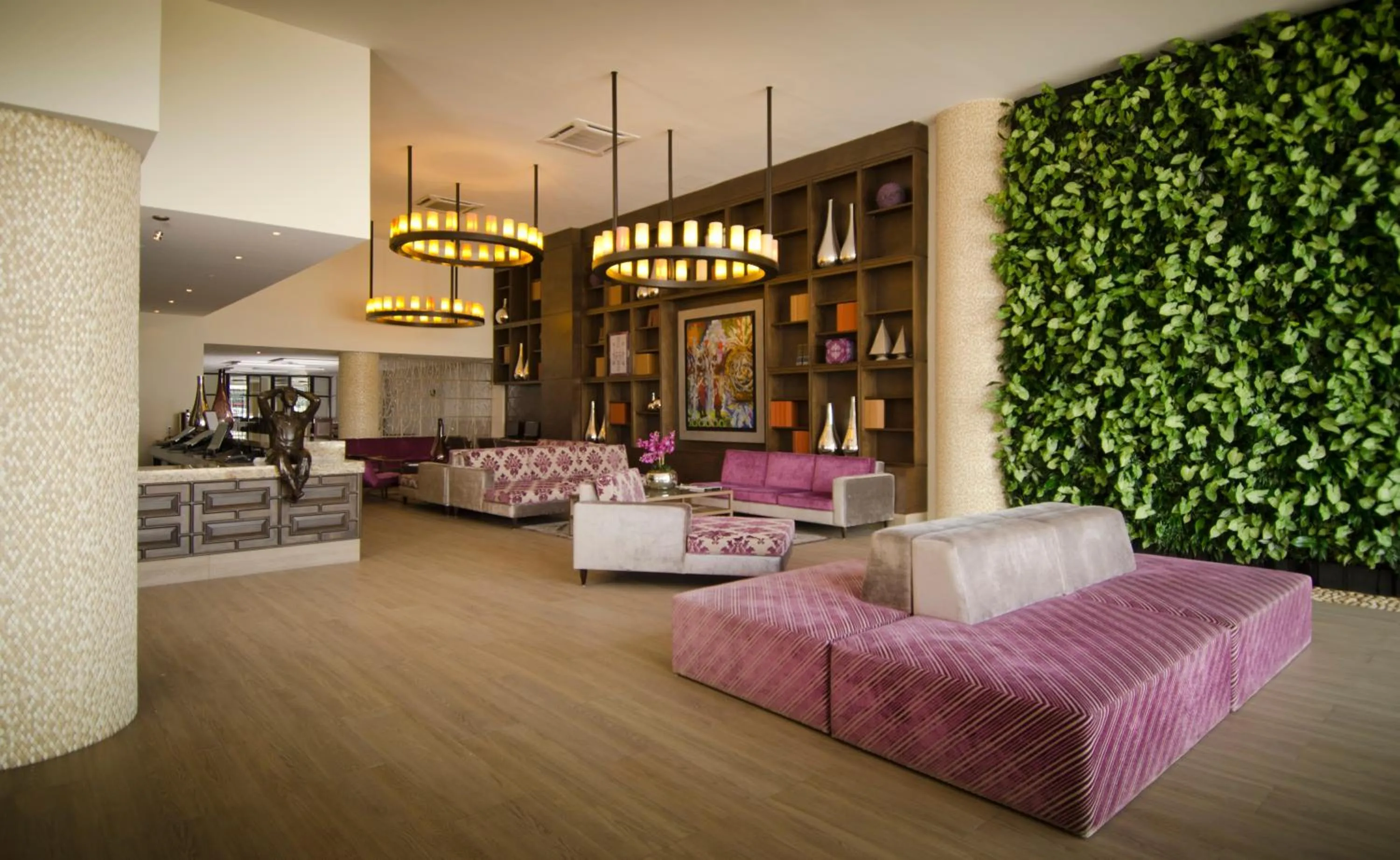 Communal lounge/ TV room in Hotel Stadium Leon