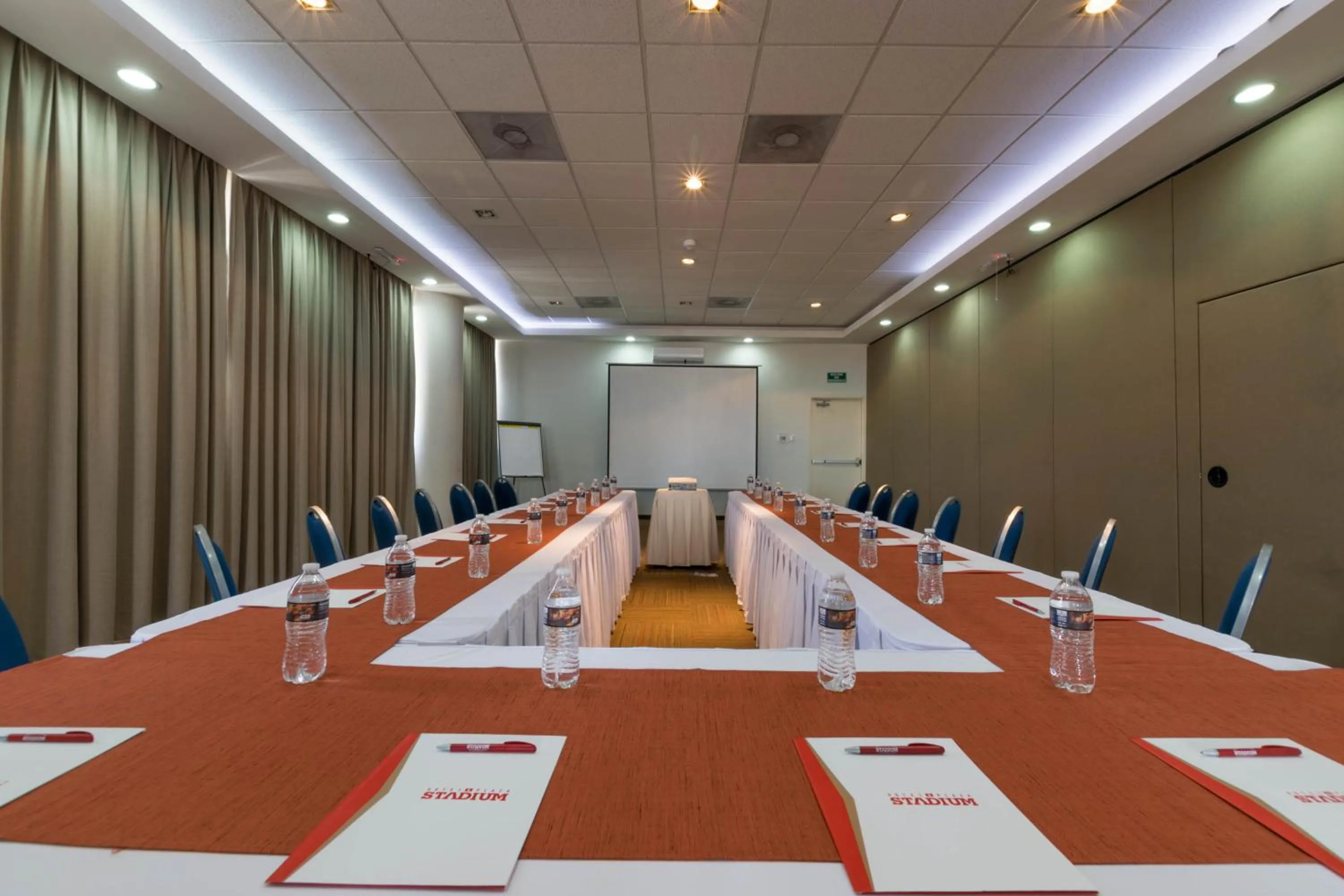 Area and facilities in Hotel Stadium Leon