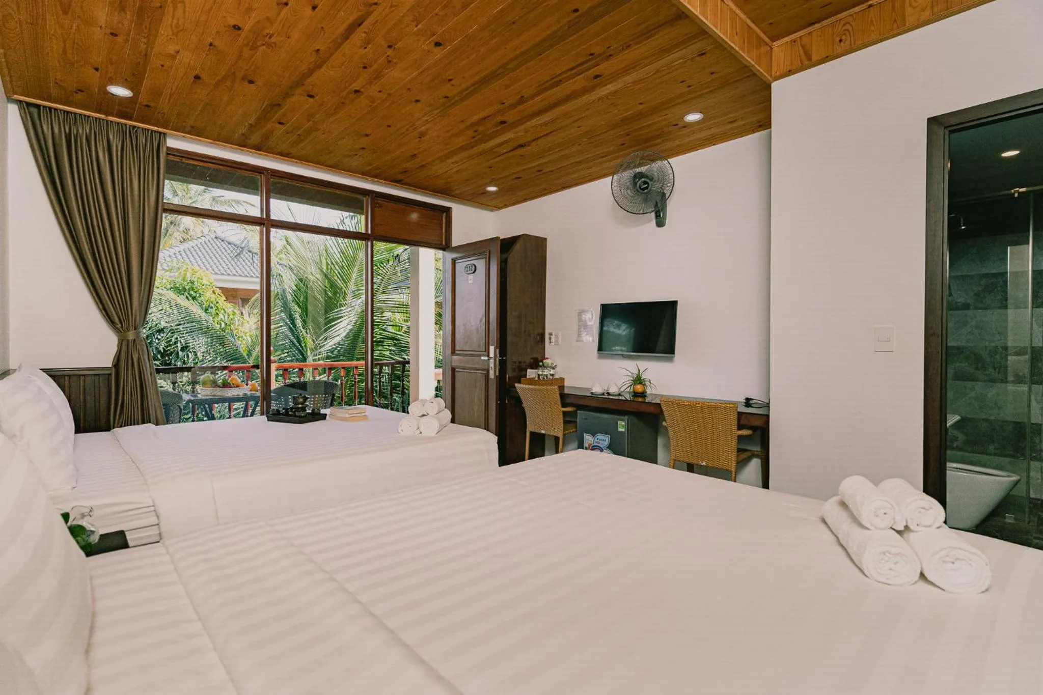 Photo of the whole room, Bed in Valentina Resort & Spa Phu Quoc