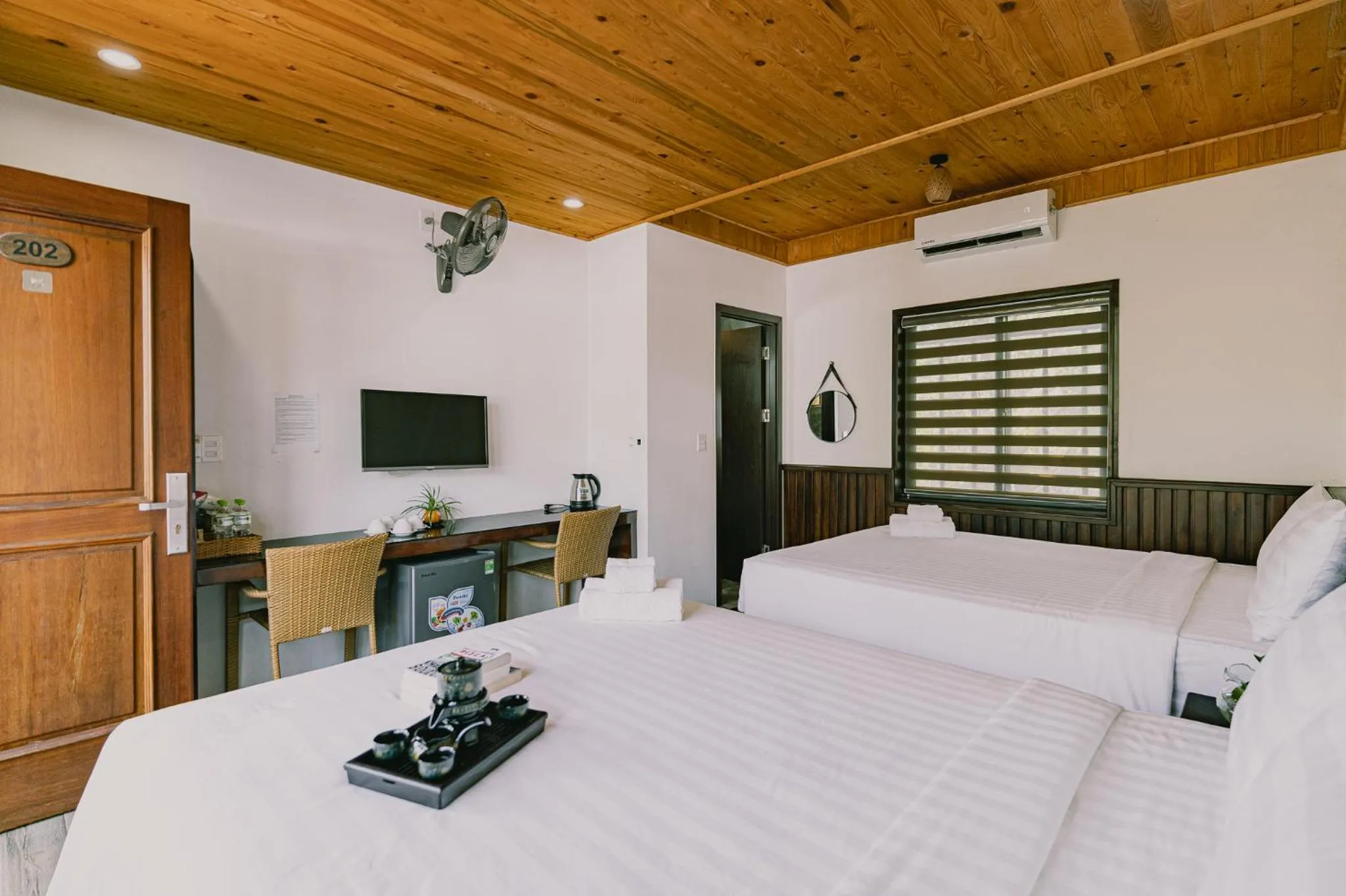 Photo of the whole room, Bed in Valentina Resort & Spa Phu Quoc