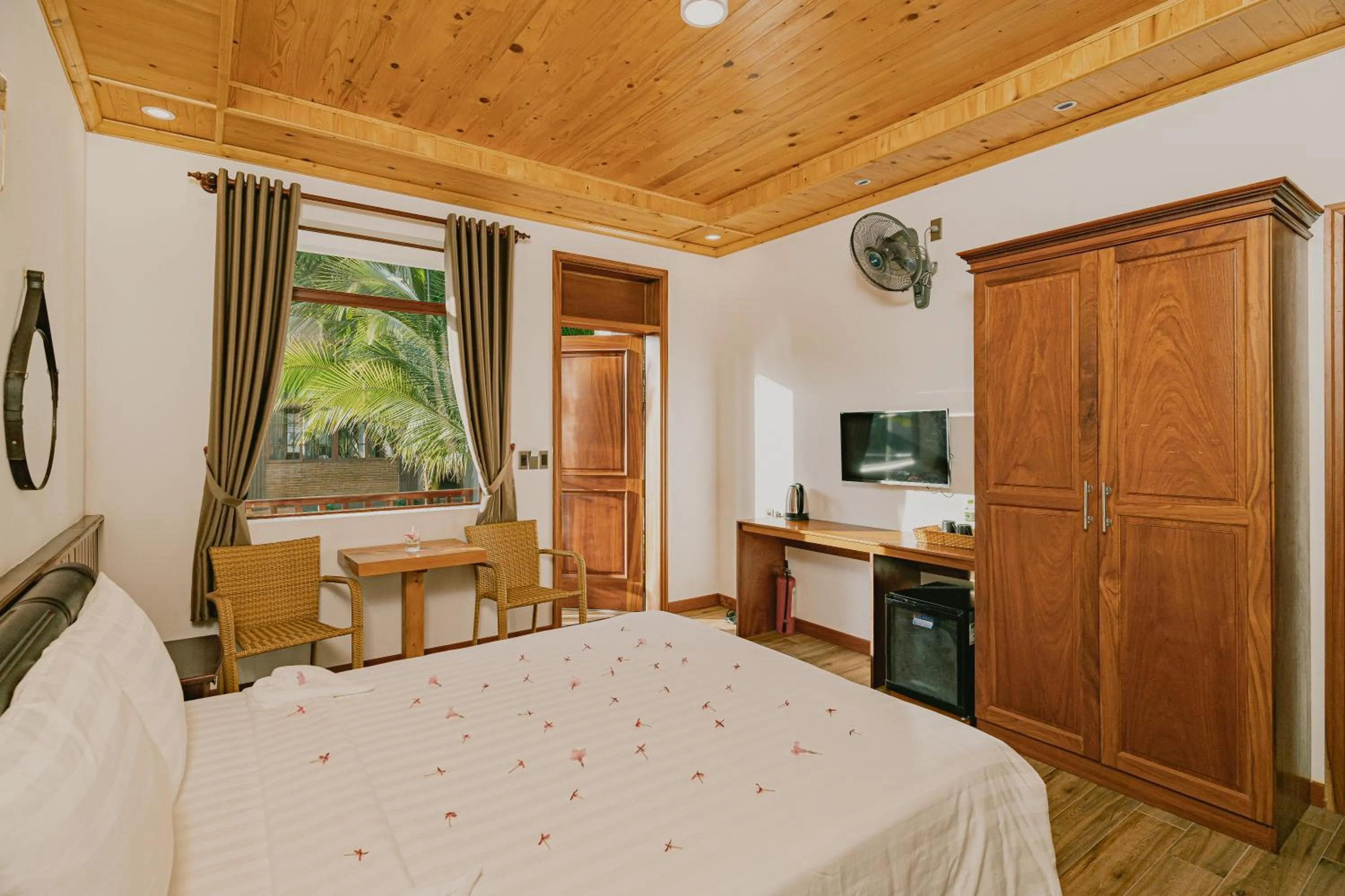 Bedroom, Bed in Valentina Resort & Spa Phu Quoc