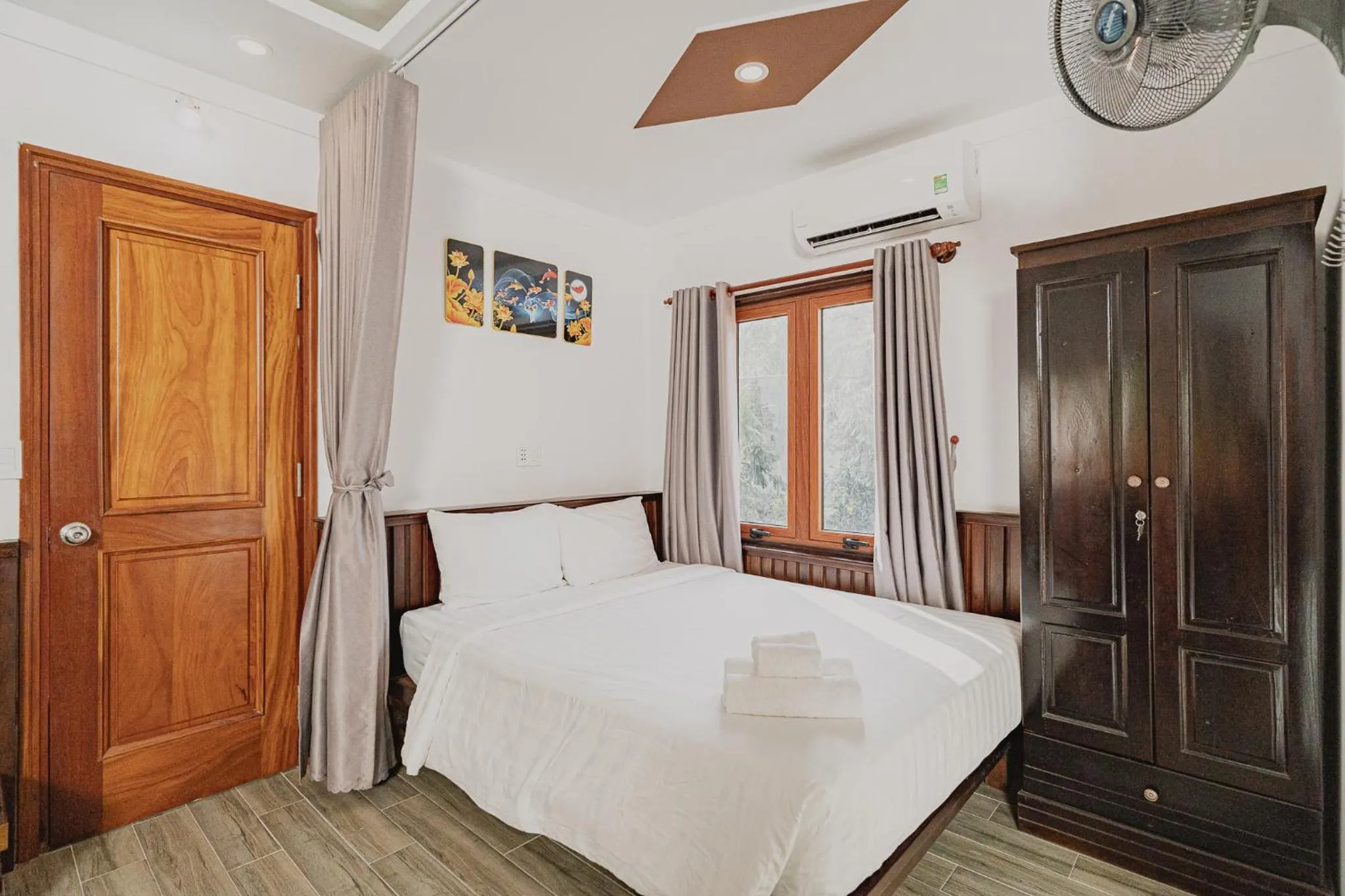 Bedroom, Bed in Valentina Resort & Spa Phu Quoc