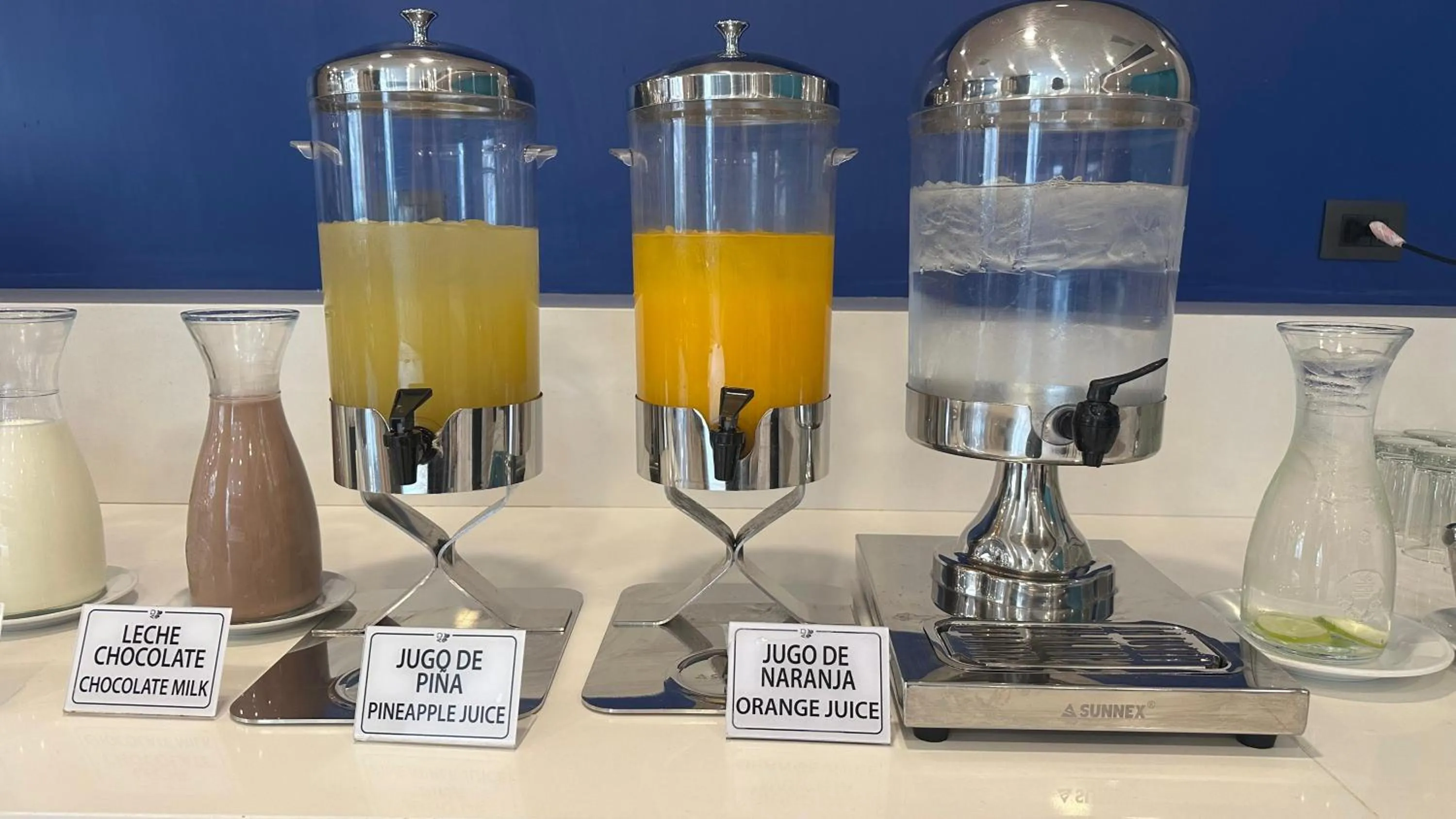 Breakfast in Diego de Almagro Providencia Express