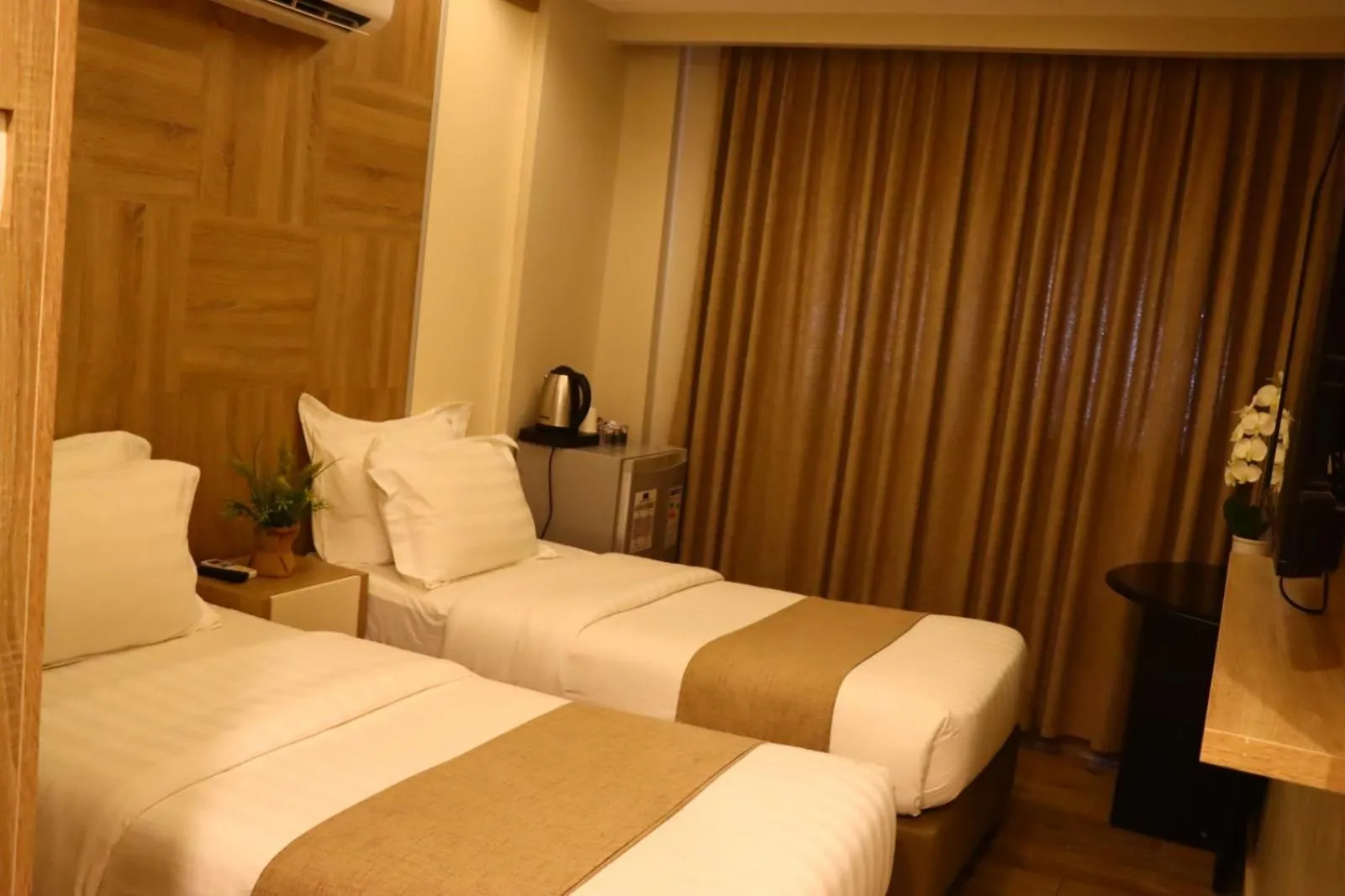 Bedroom, Bed in ALENA HOTEL