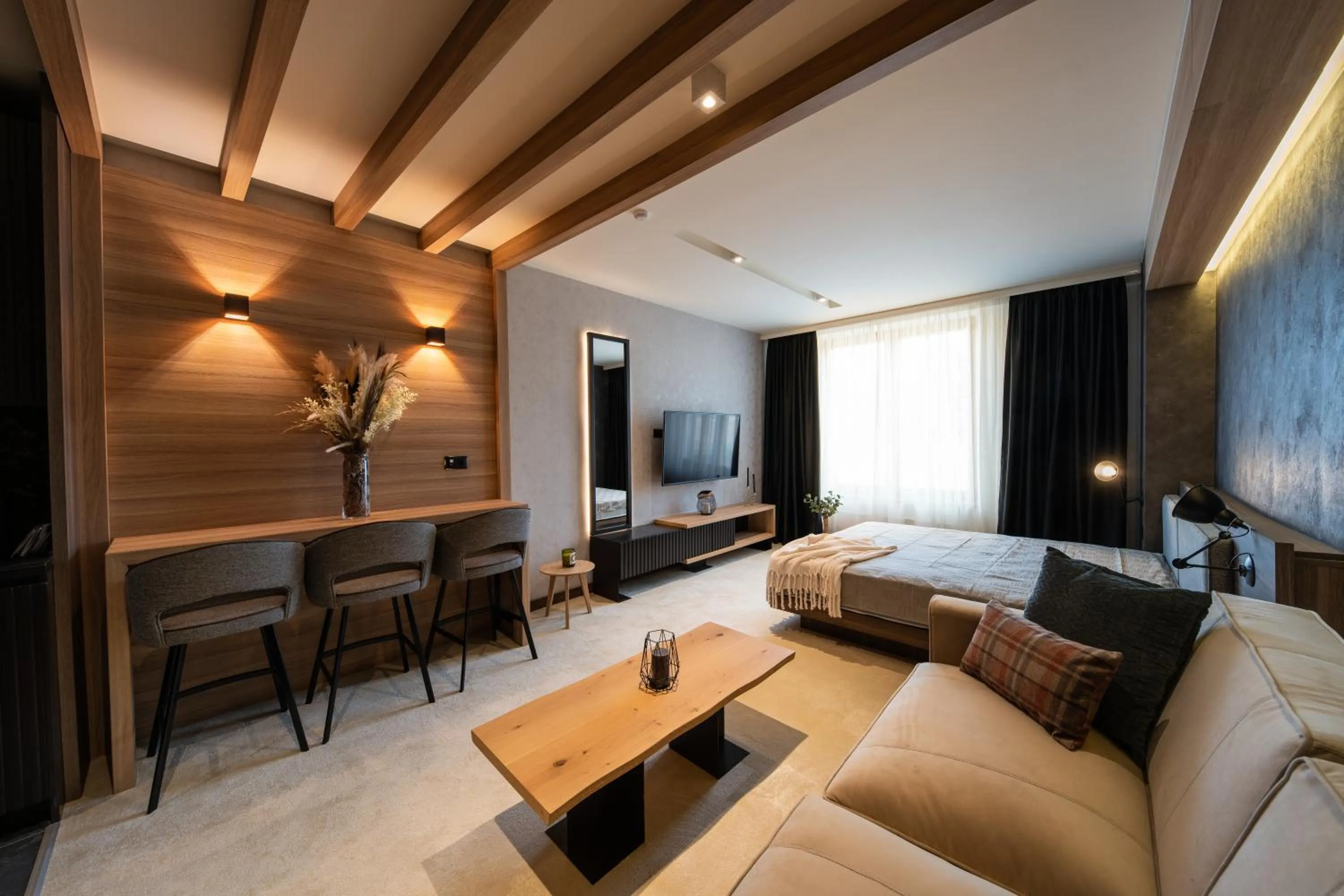 Photo of the whole room in Aparthotel Woodside by Anaya