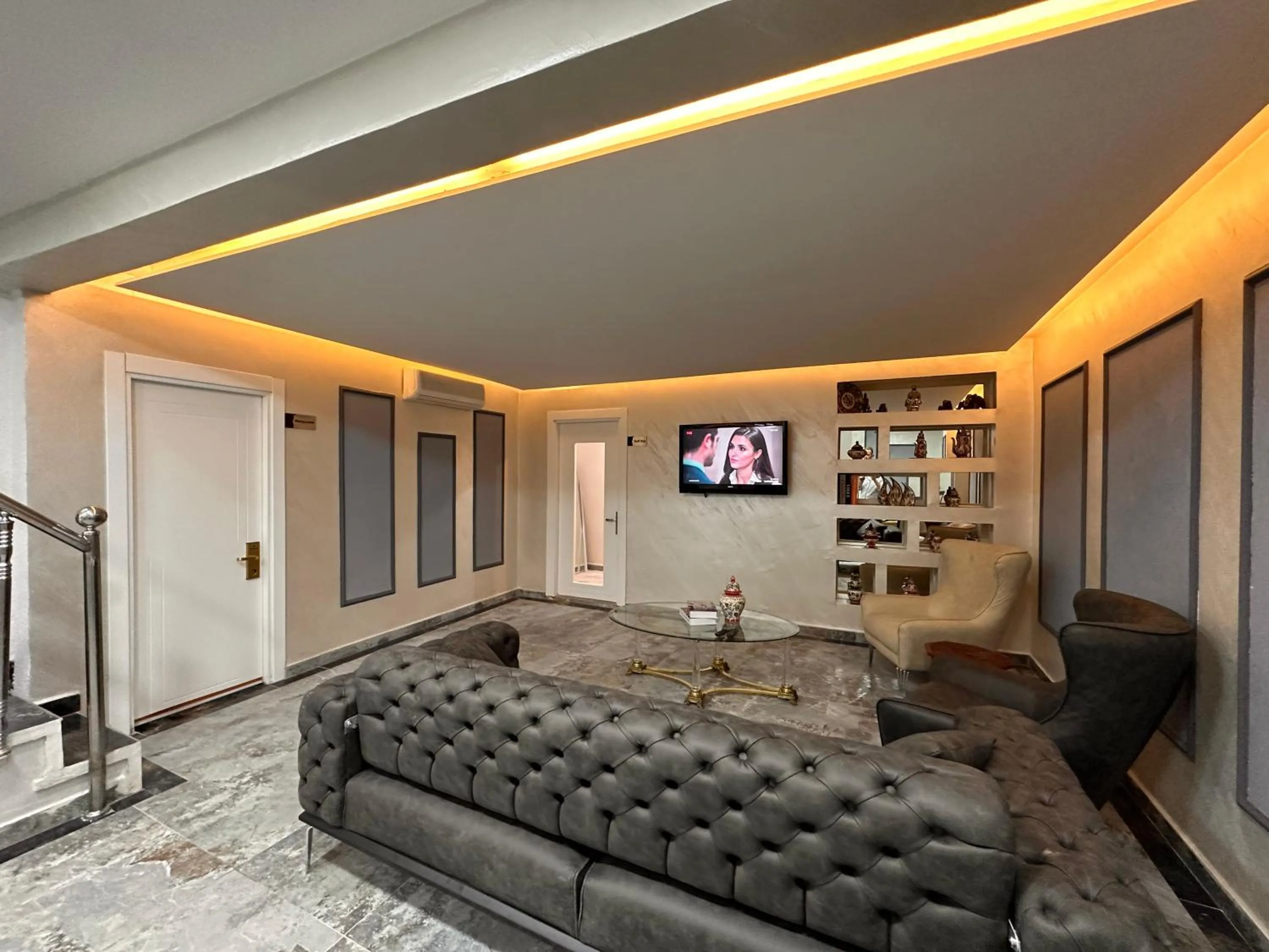 TV and multimedia in HARRAN HOTEL