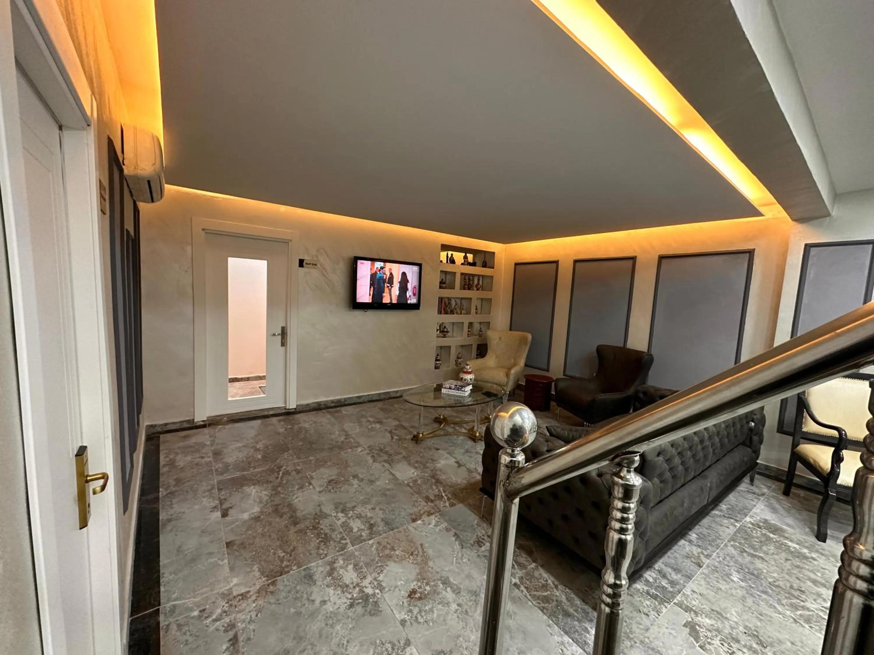 TV and multimedia in HARRAN HOTEL