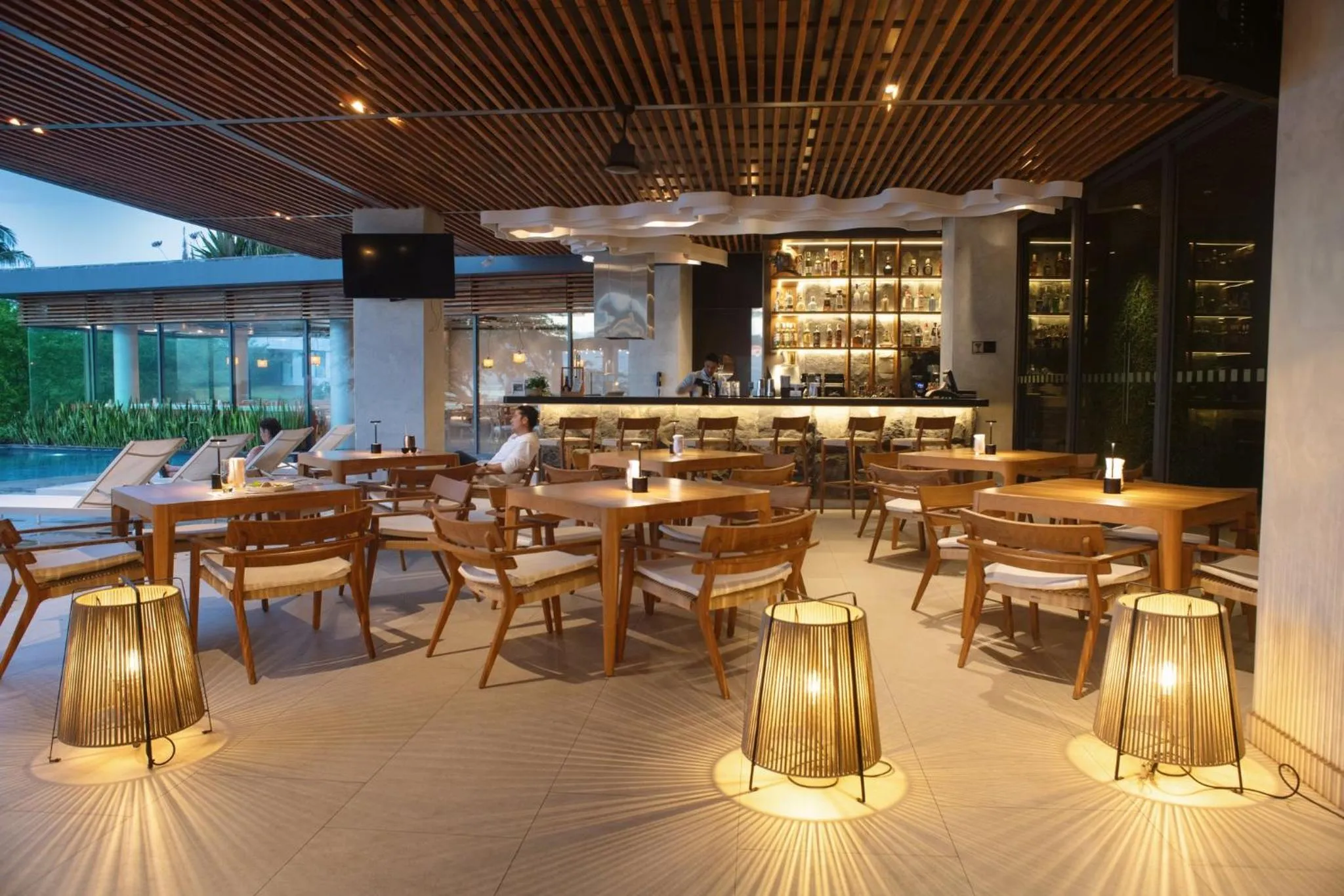 Lounge or bar in Hotel Indigo - Galapagos by IHG