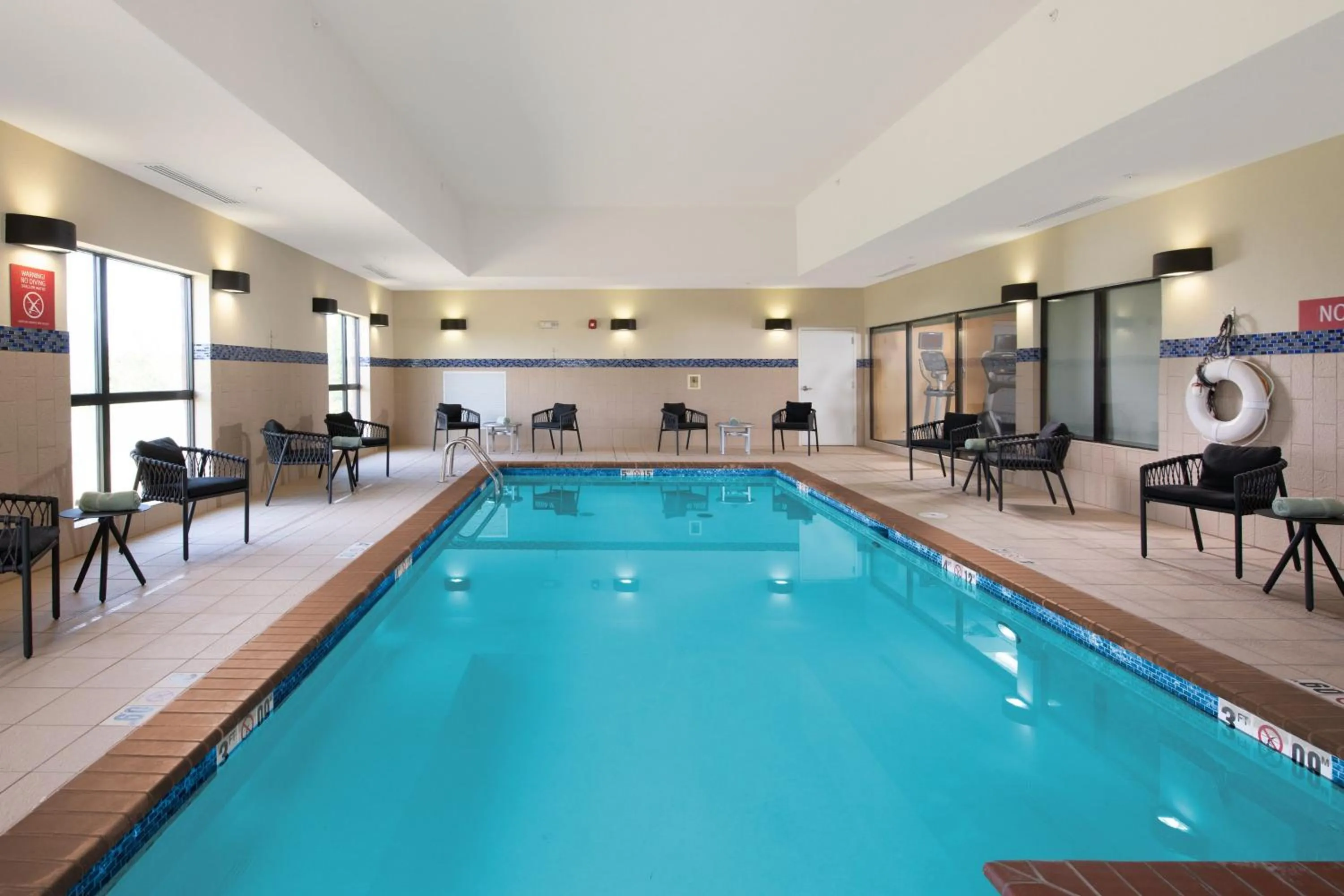Swimming pool in TownePlace Suites Oklahoma City Airport