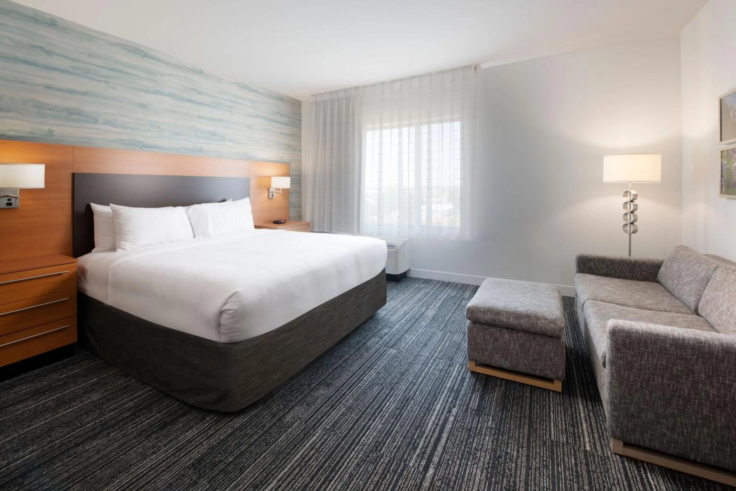 Bedroom, Bed in TownePlace Suites Oklahoma City Airport
