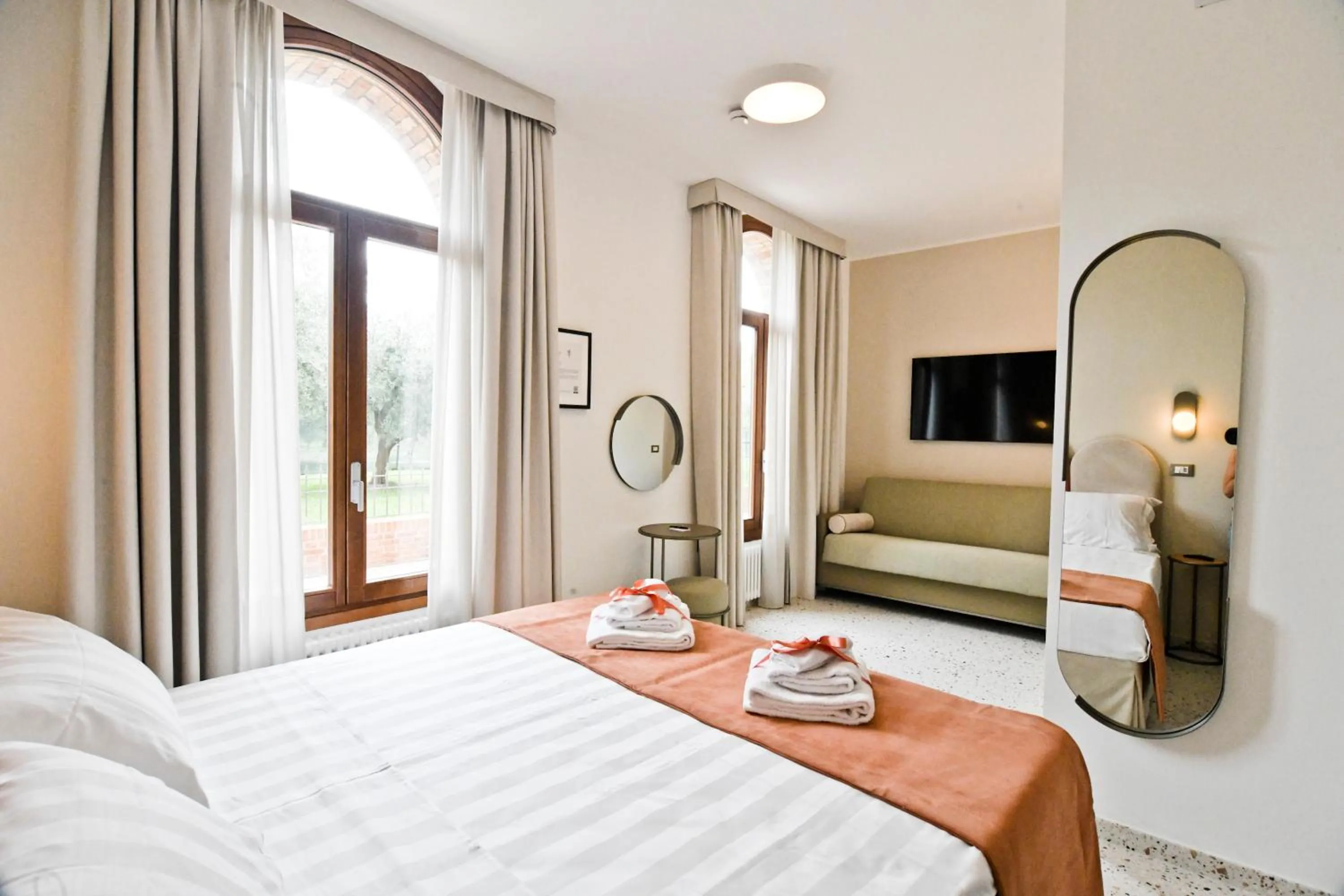 View (from property/room), Bed in Maison Boutique Al Redentore