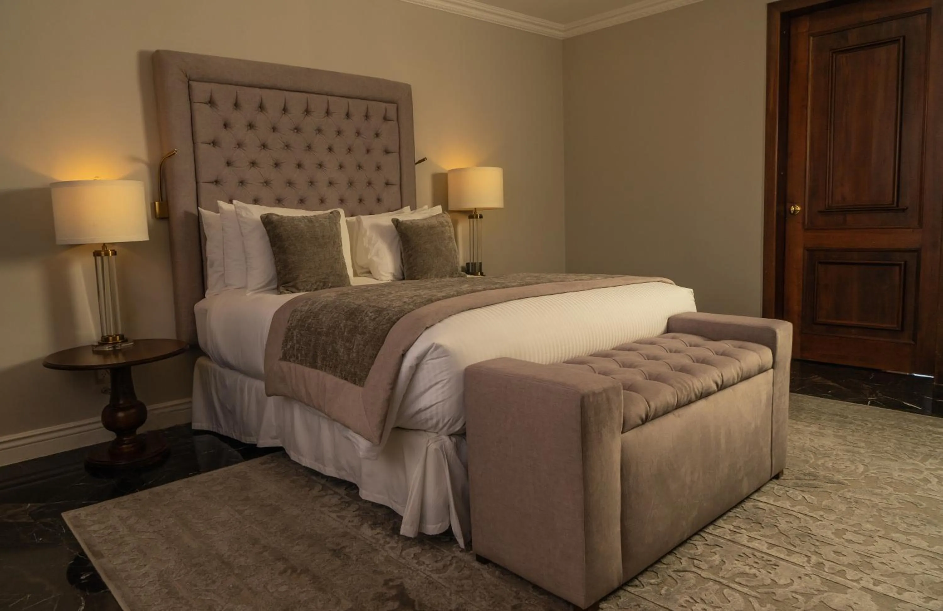 Bed in Hotel Plaza 79