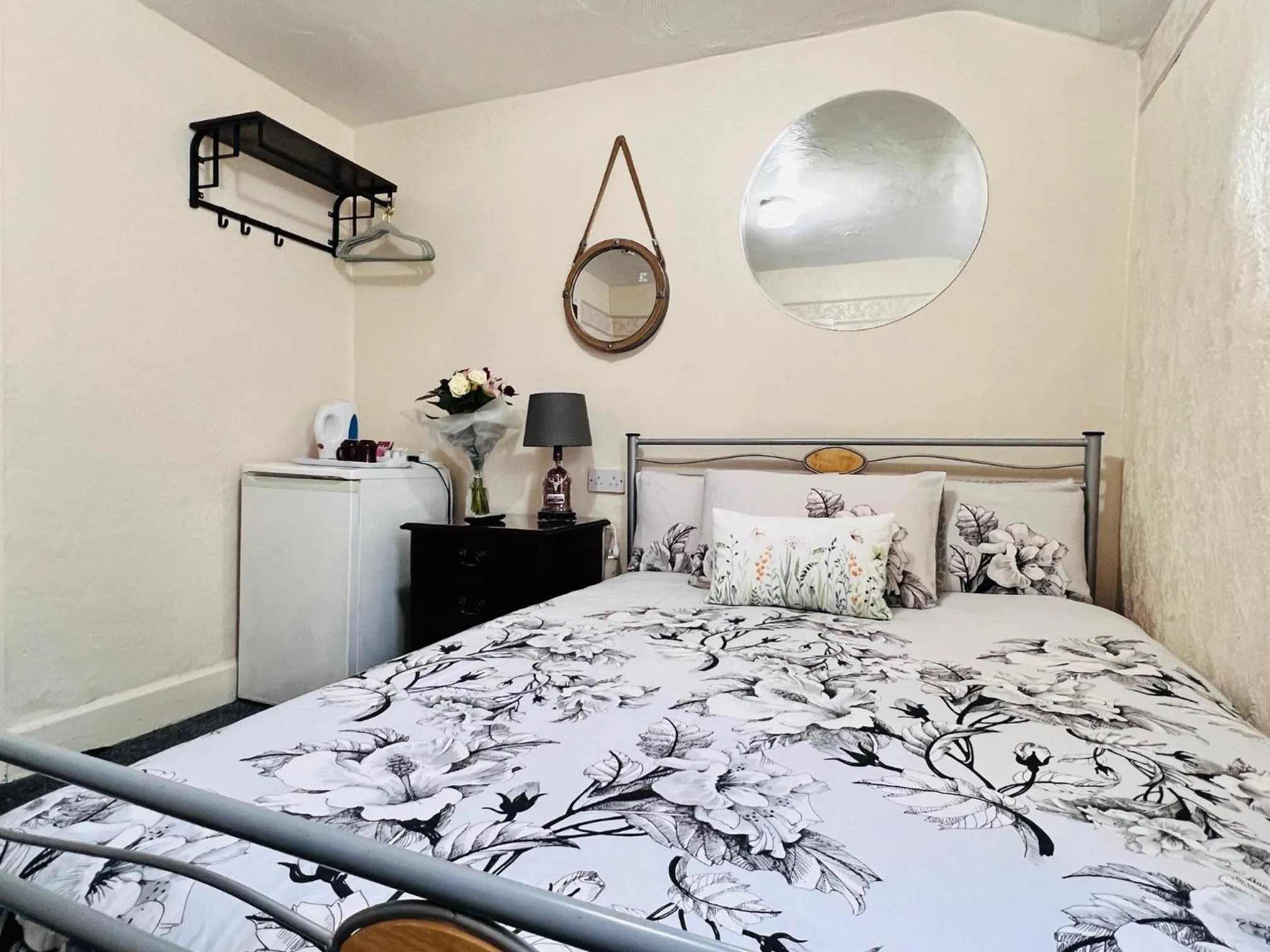 Photo of the whole room, Bed in Galaxy Hotel