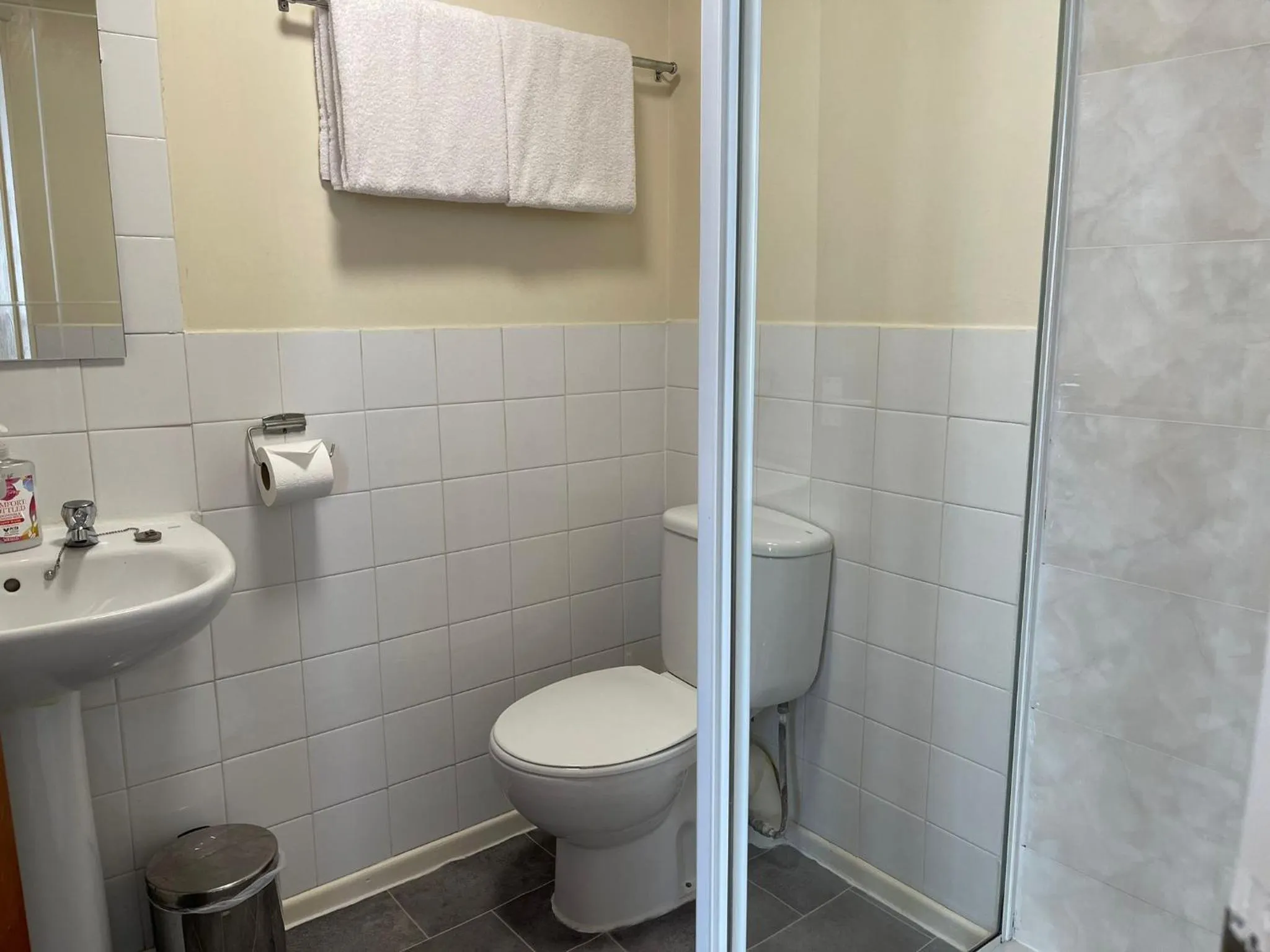 Toilet in Galaxy Hotel