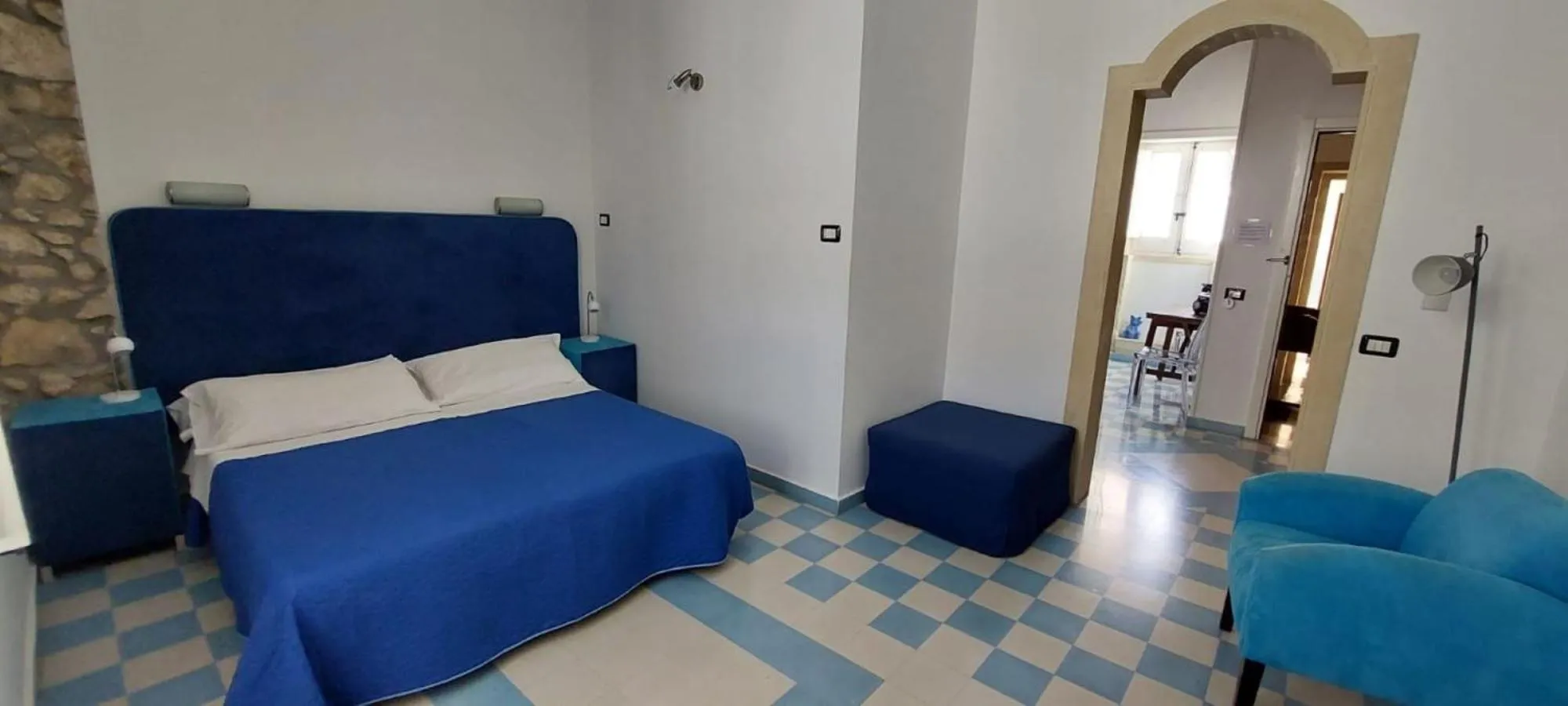 Photo of the whole room, Bed in Lakkios charming suites and rooms