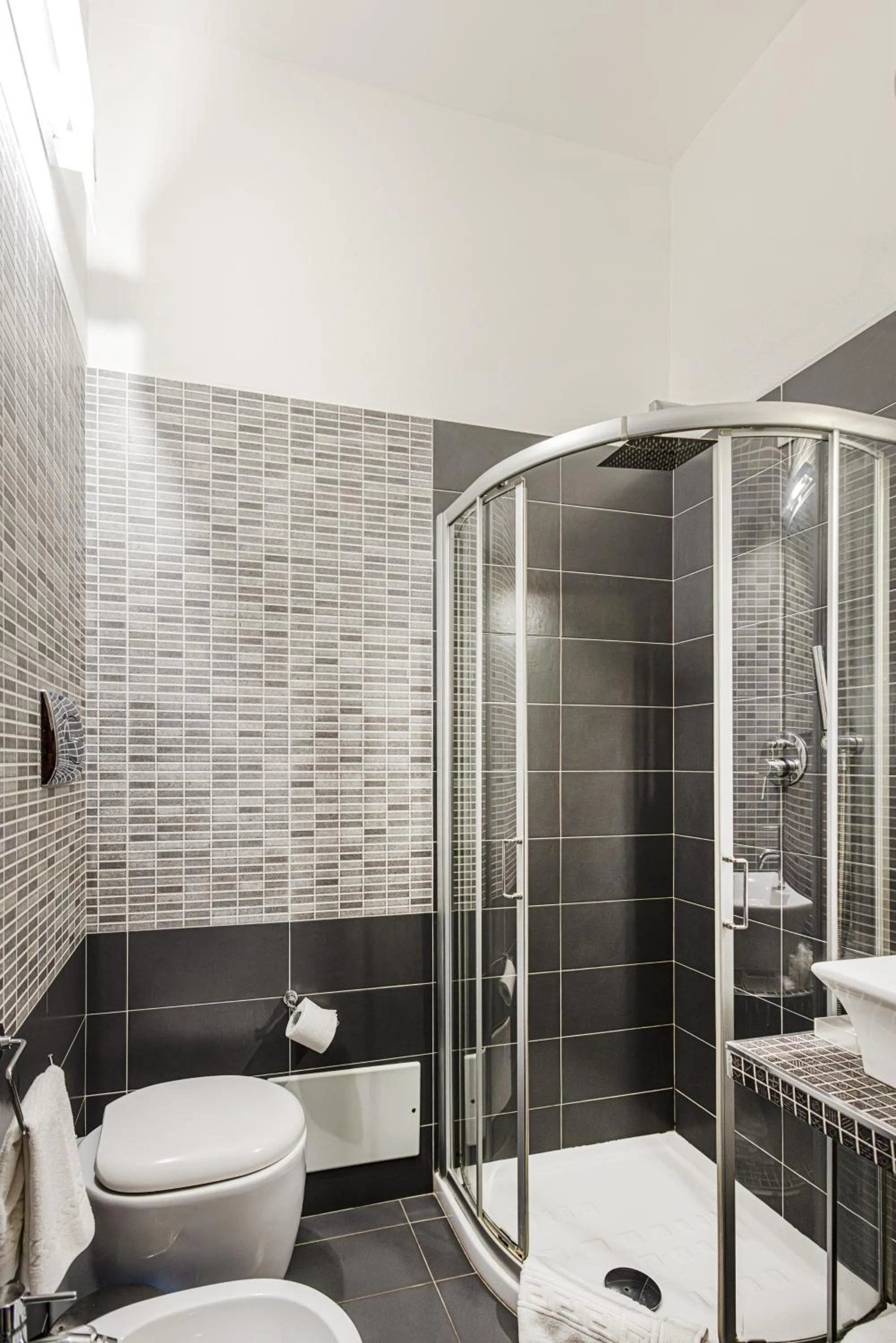 Bathroom in Lakkios charming suites and rooms