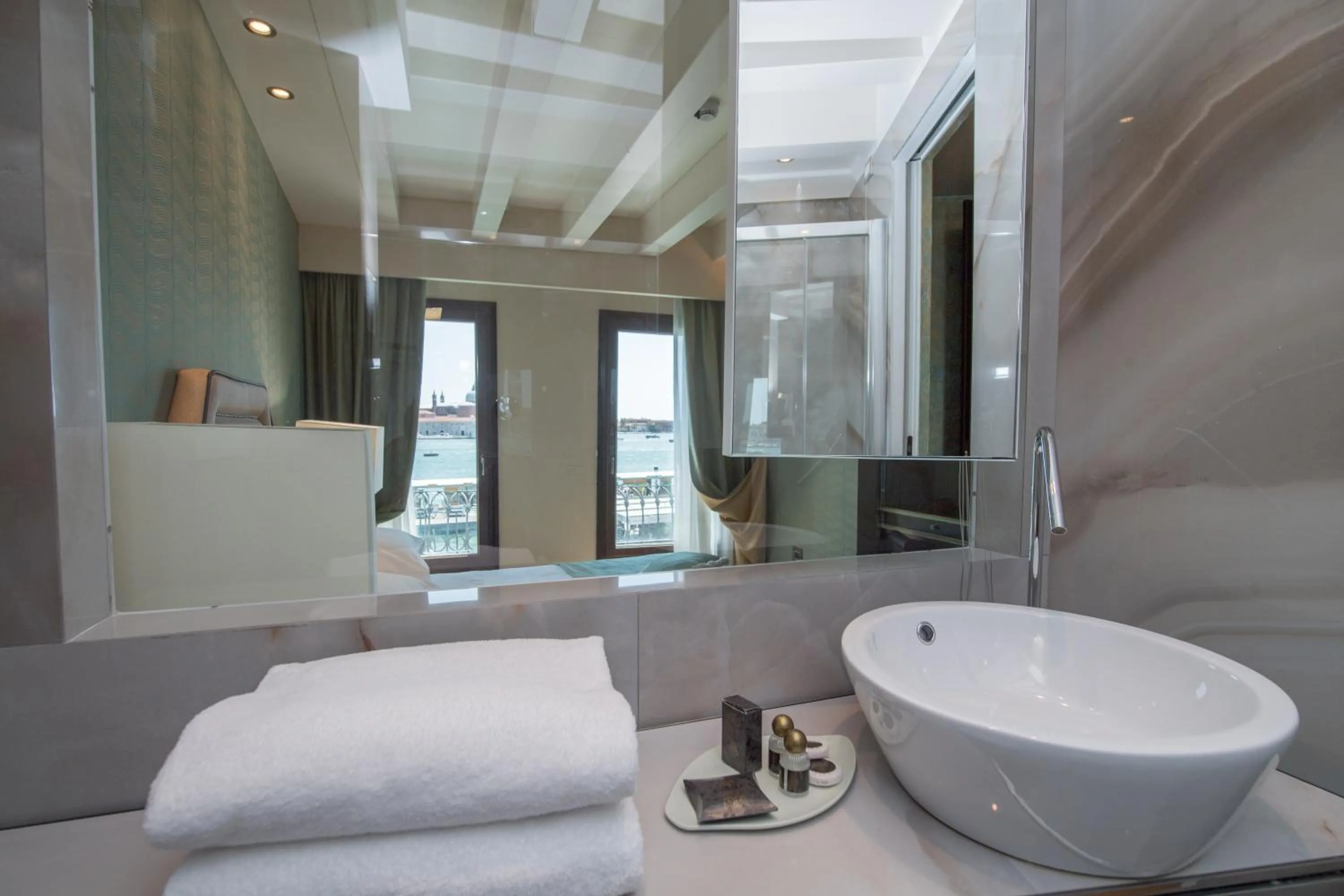 Bathroom in Hotel Paganelli