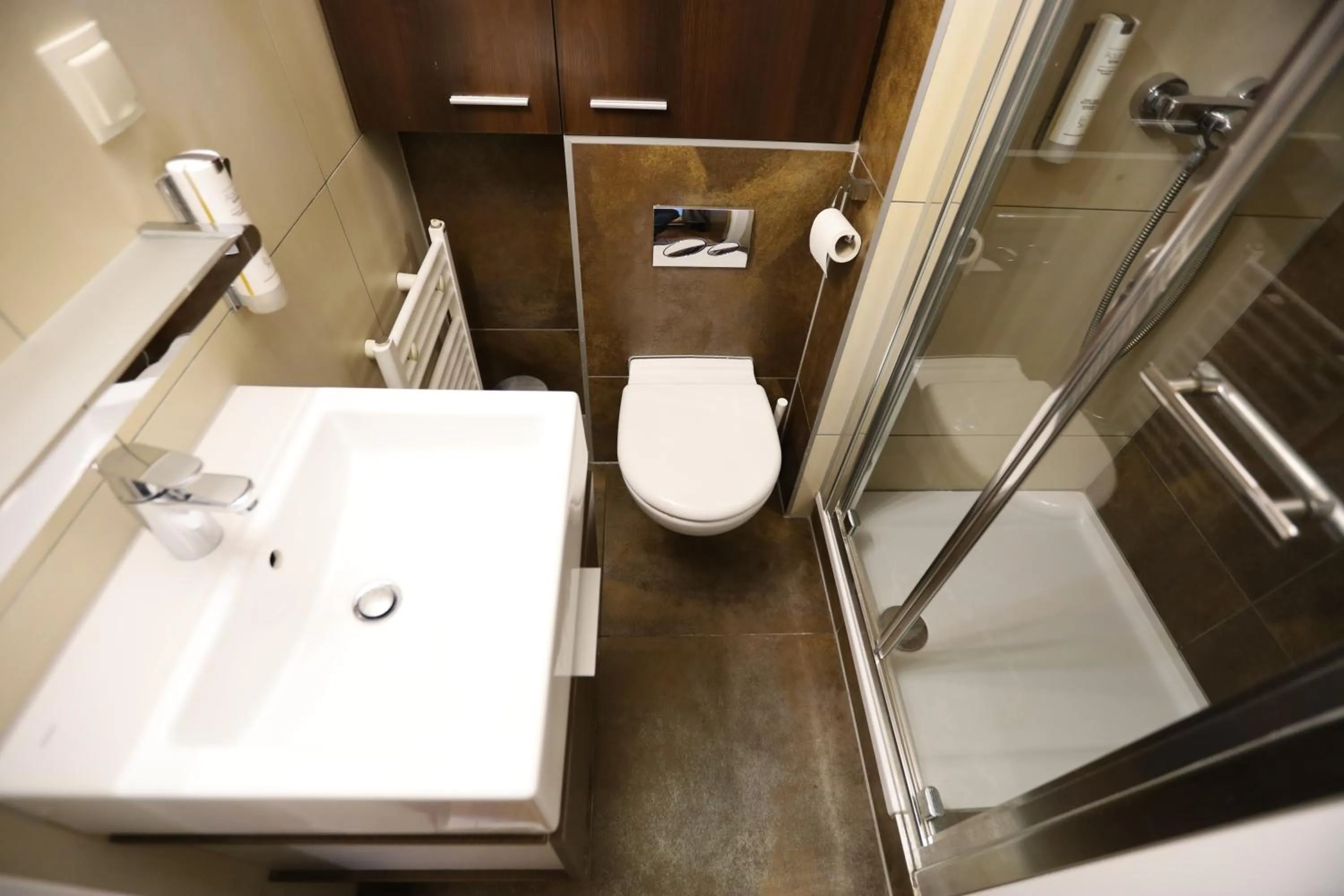 Bathroom in Salve station