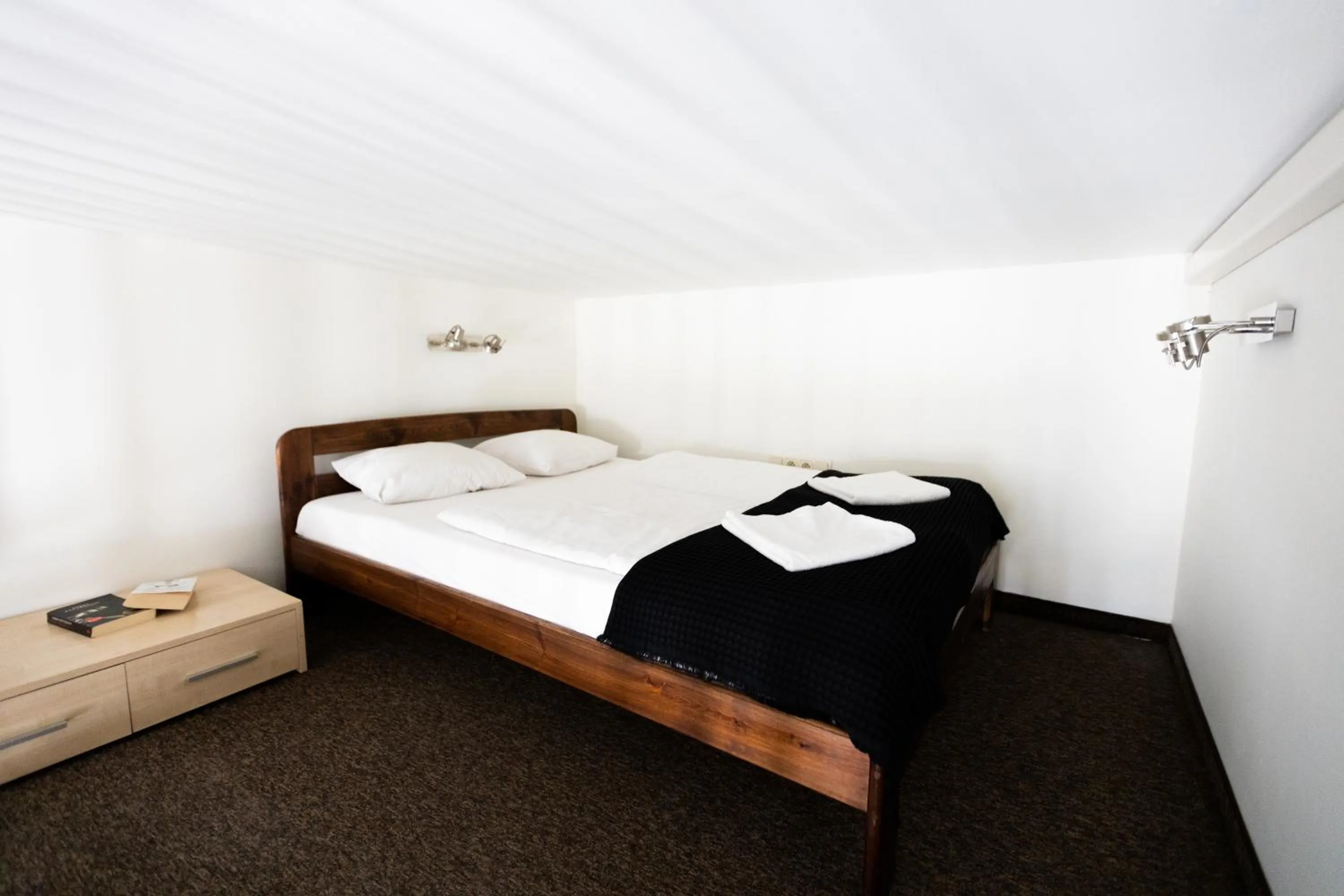 Bed in Salve station