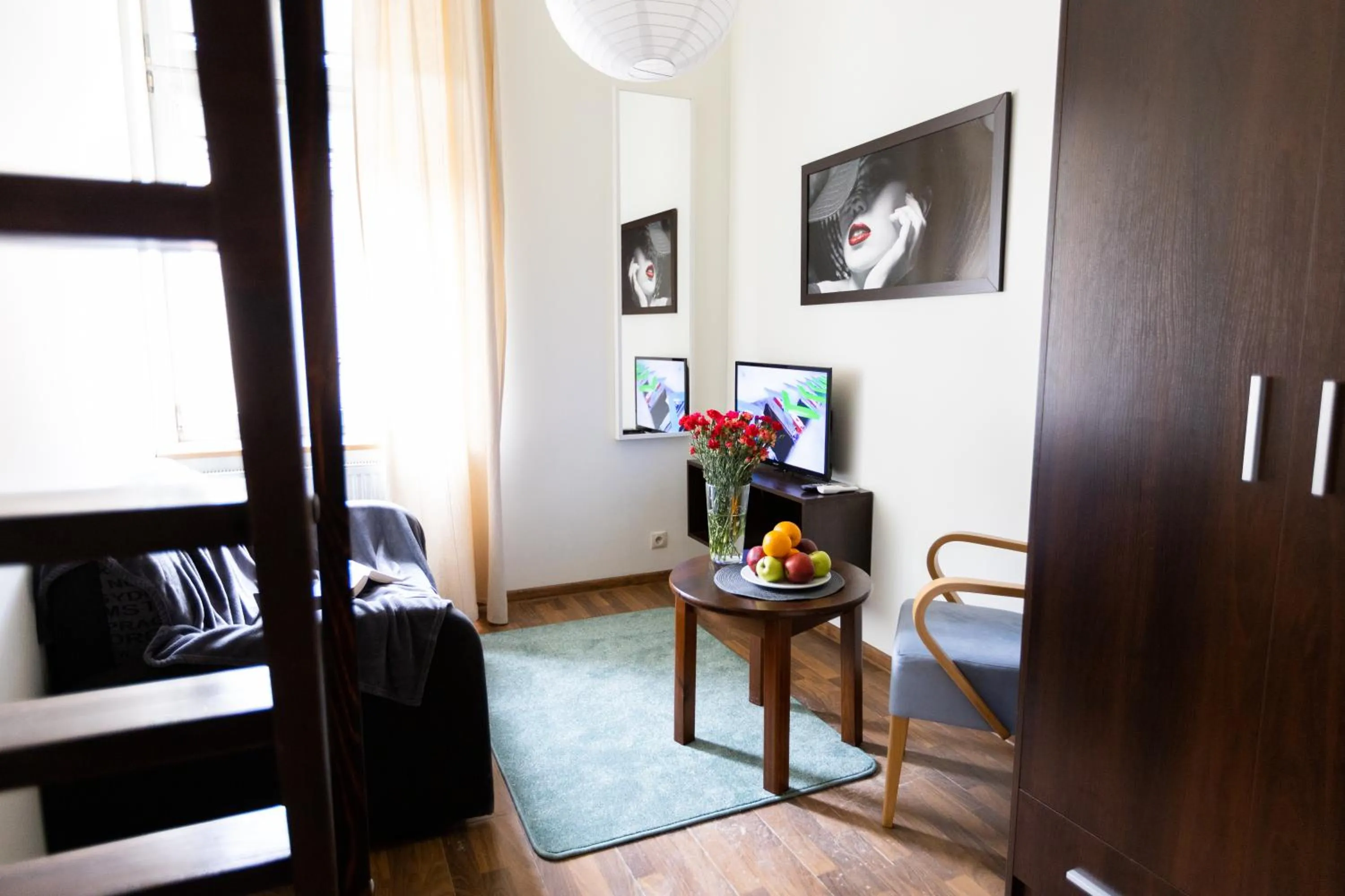 Photo of the whole room in Salve station