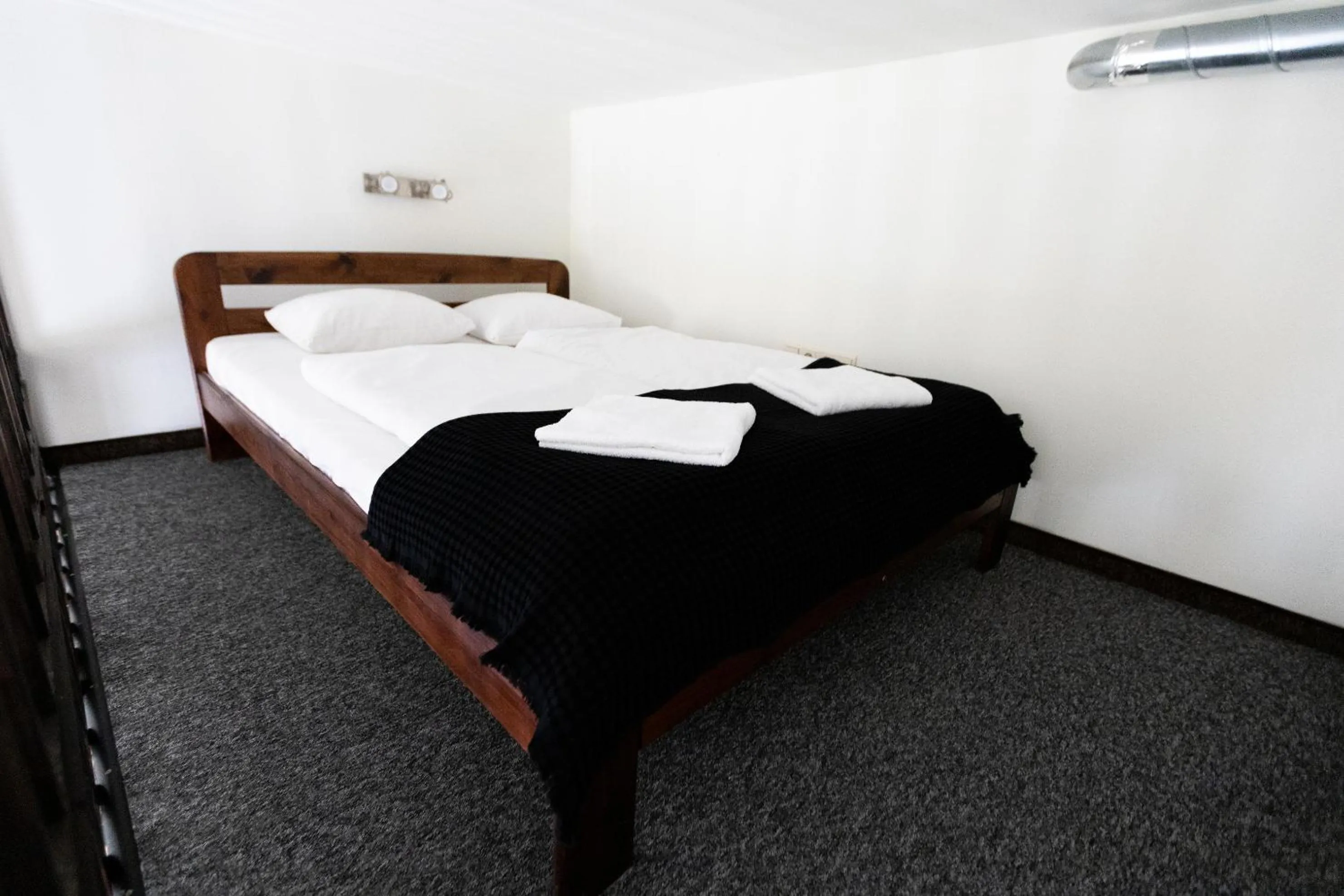 Bed in Salve station