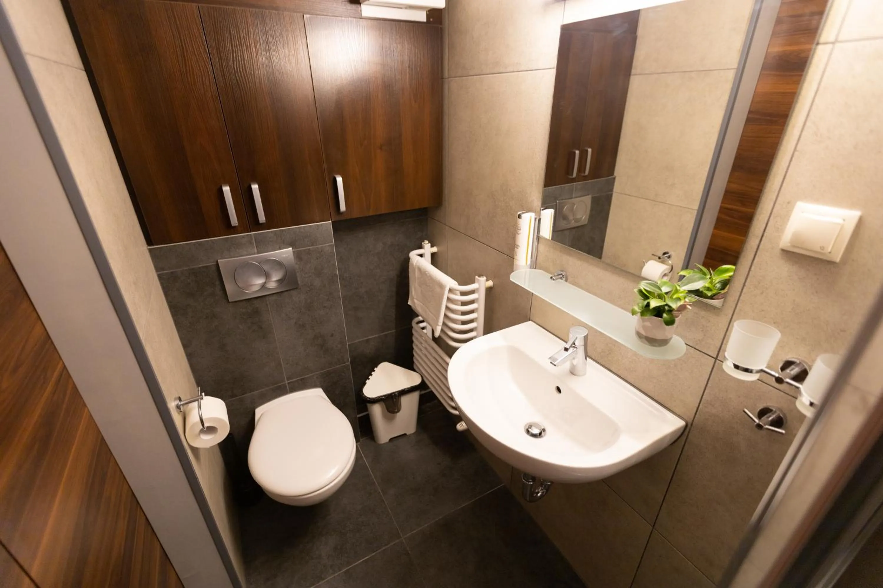 Bathroom in Salve station