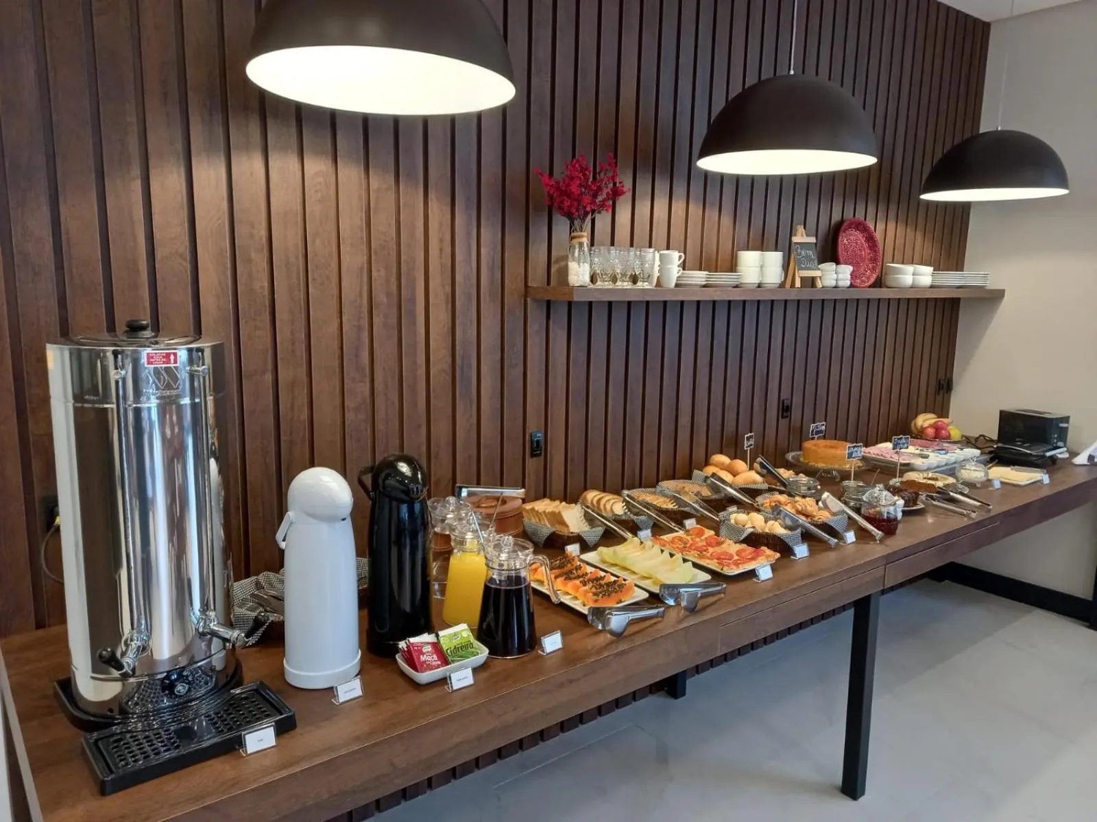 Buffet breakfast in Pousada Augusta Canela