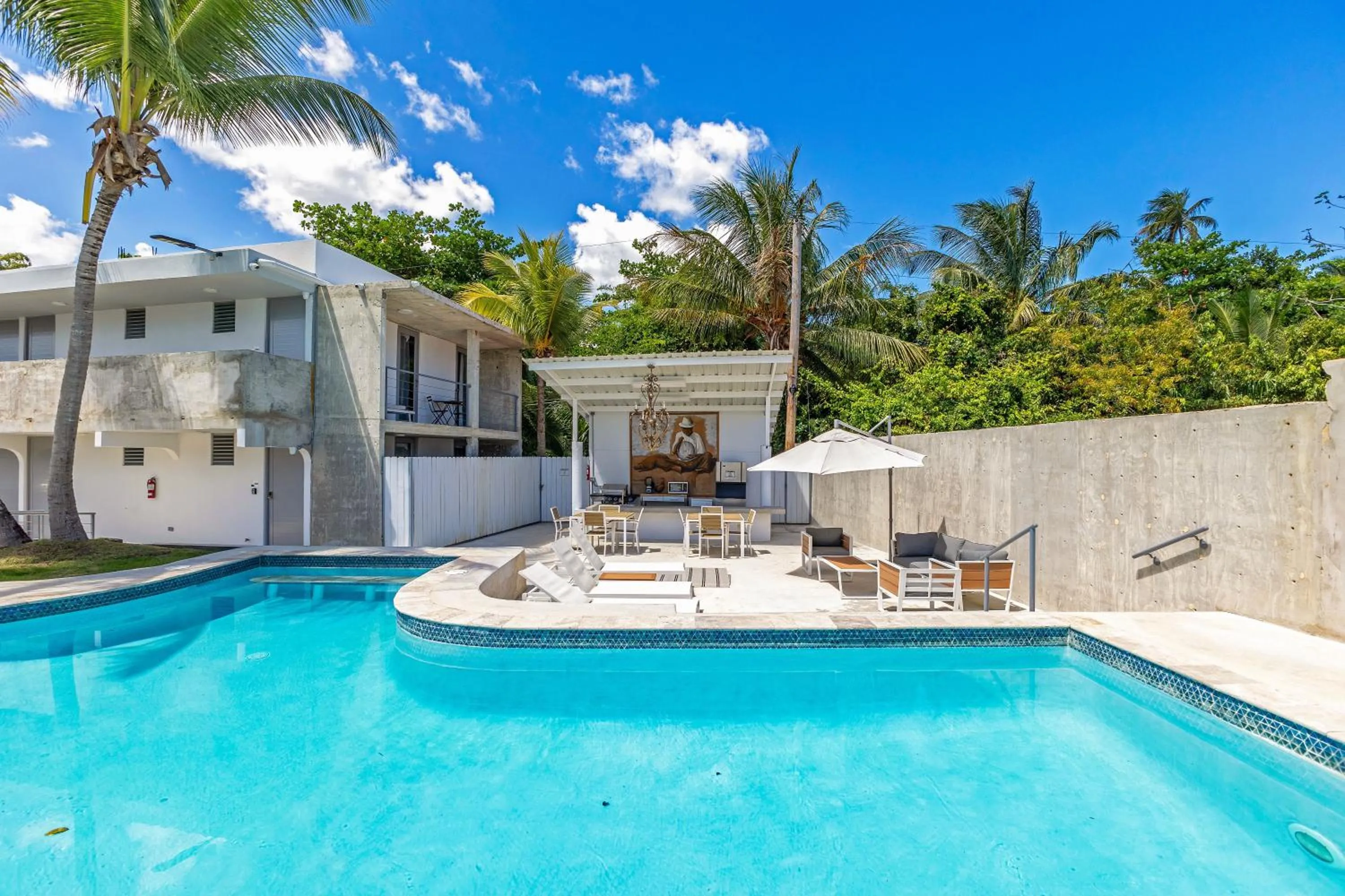 Property building in Viento Beach Lodge