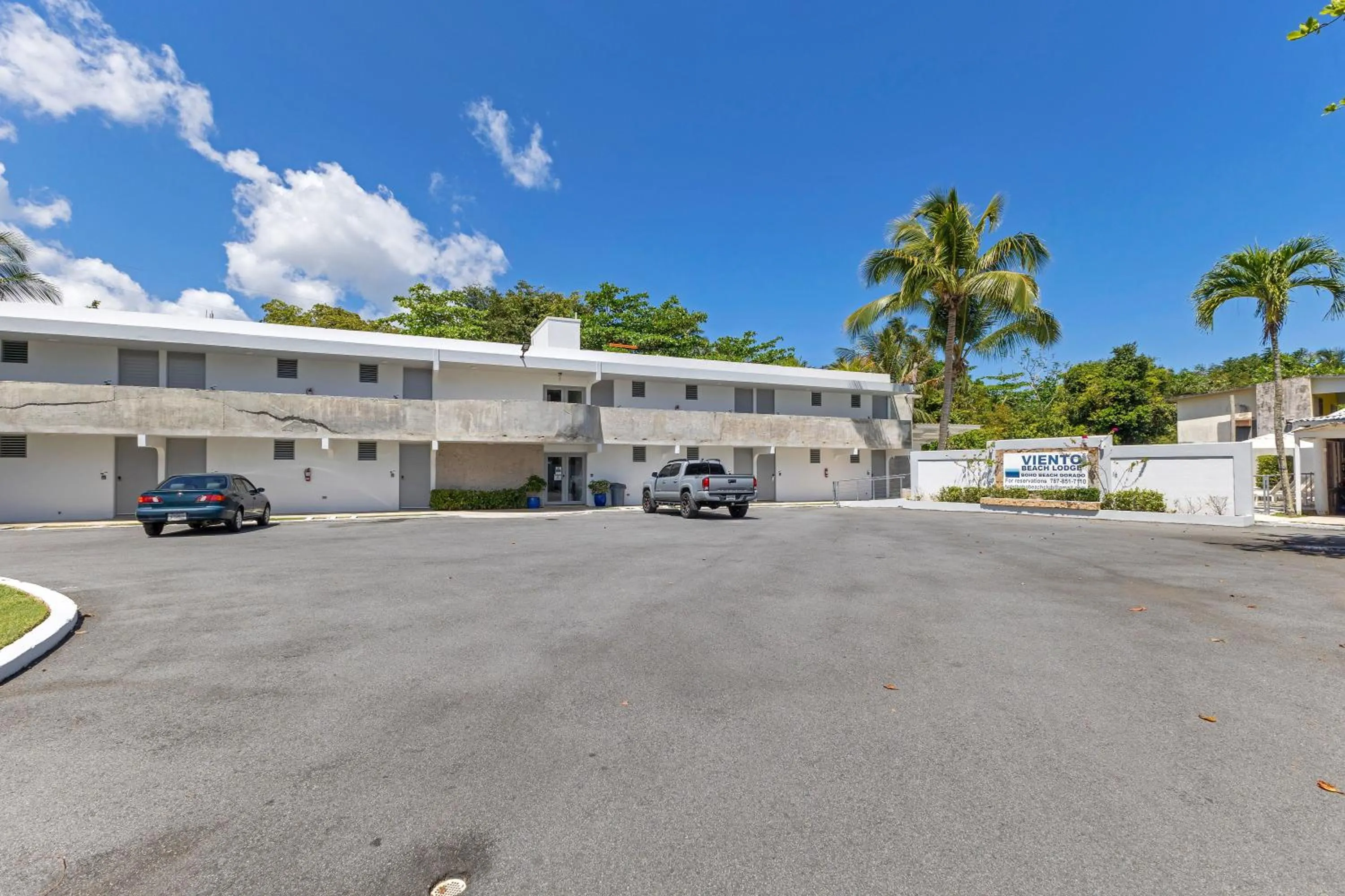 Property building in Viento Beach Lodge